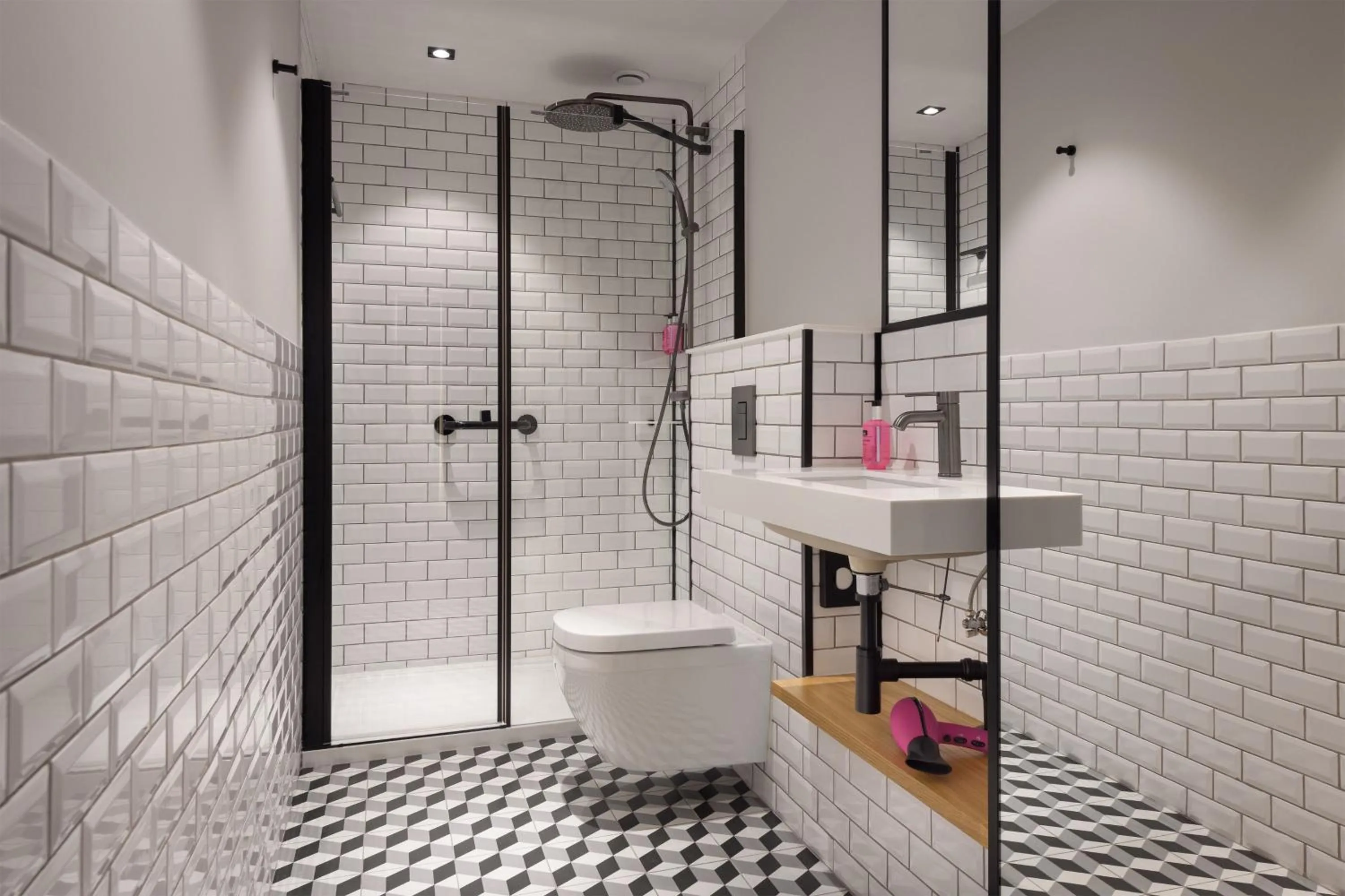 Bathroom in Moxy Lisbon City