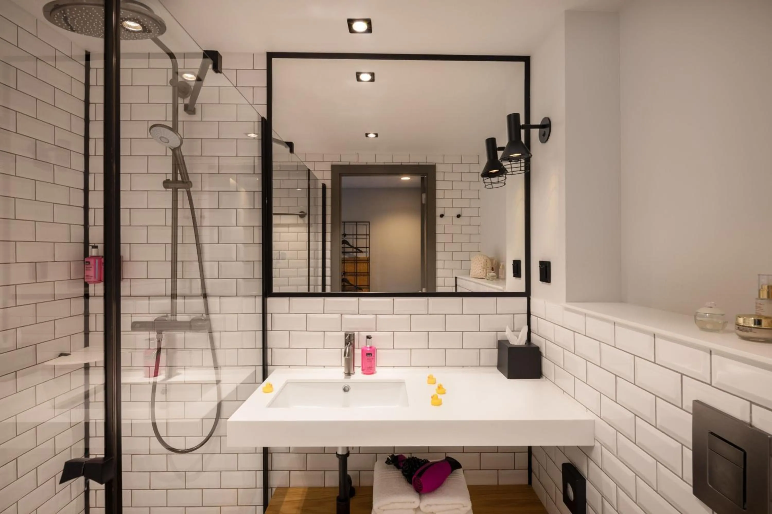 Bathroom in Moxy Lisbon City