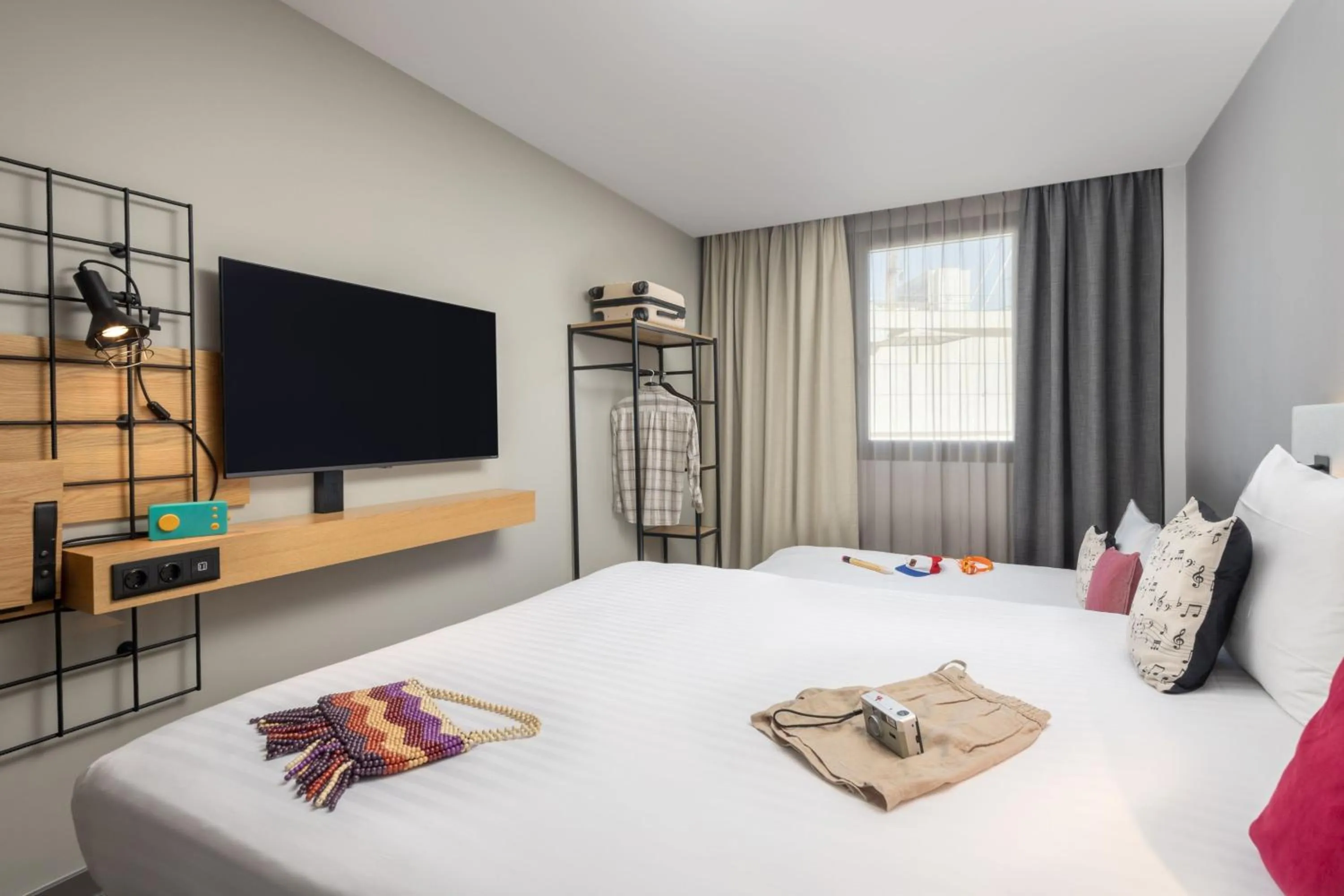 Photo of the whole room, Bed in Moxy Lisbon City