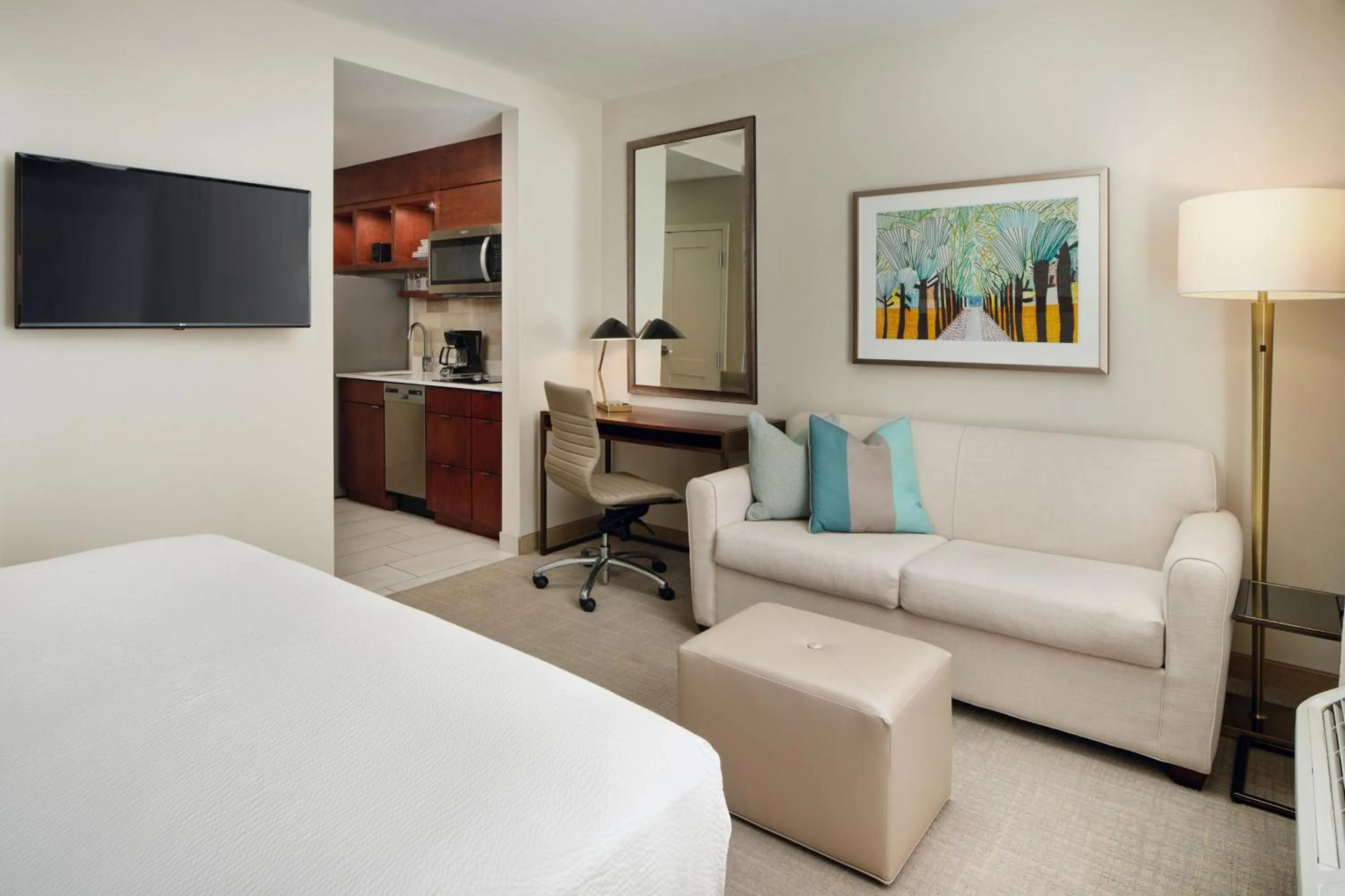 Bedroom, Bed in TownePlace Suites by Marriott Orlando Downtown