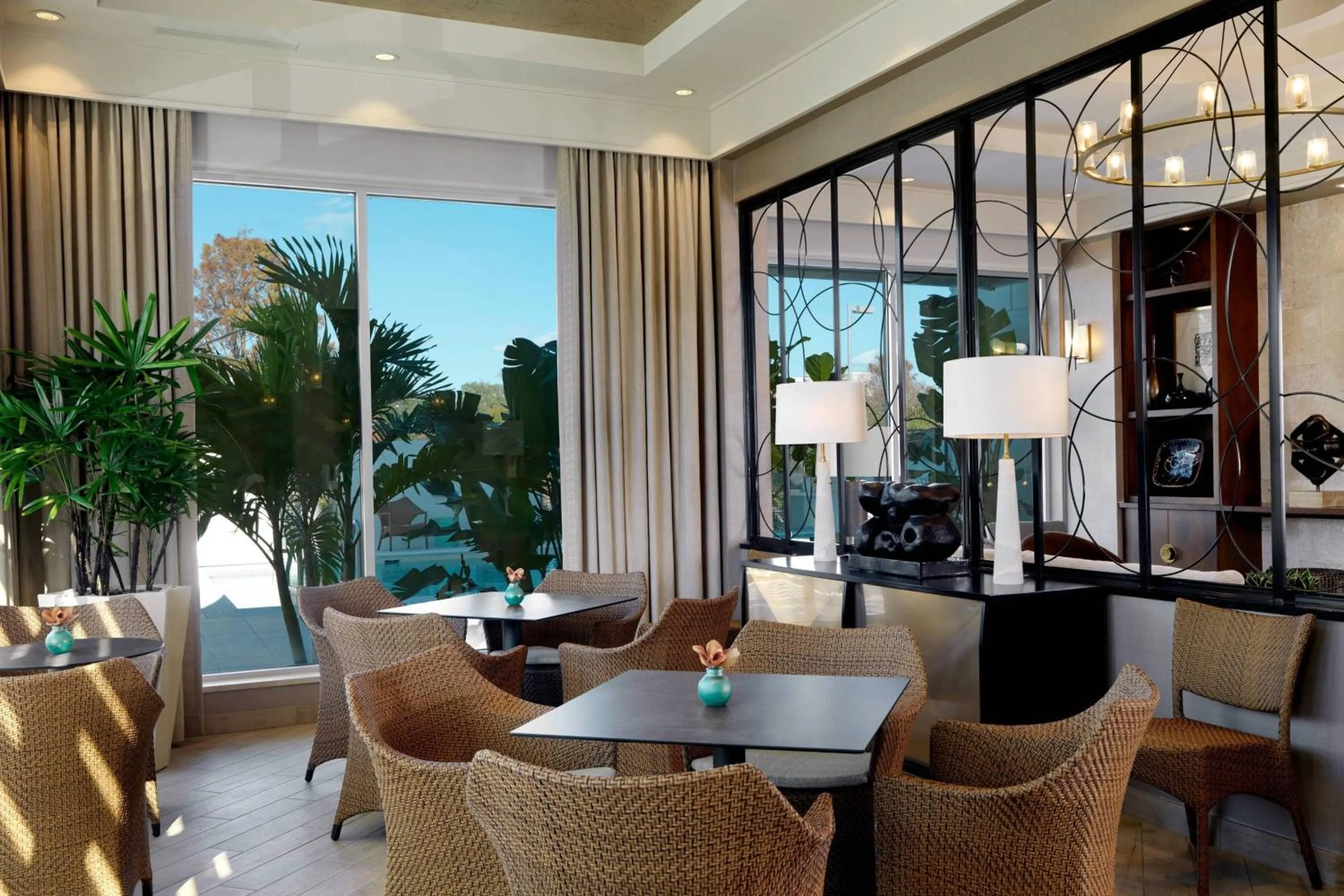 Breakfast in TownePlace Suites by Marriott Orlando Downtown