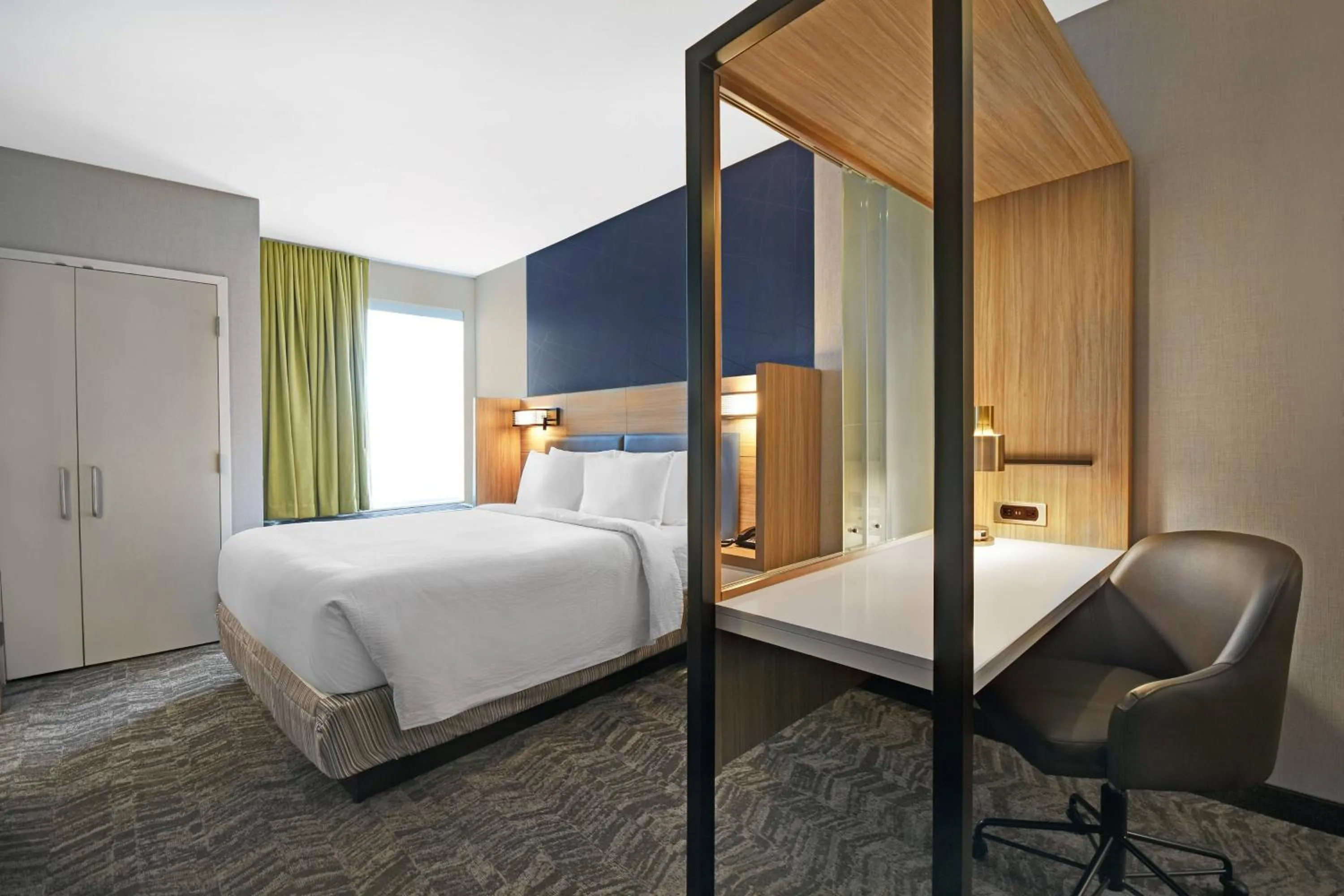 Bedroom, Bed in SpringHill Suites by Marriott St. Paul Arden Hills