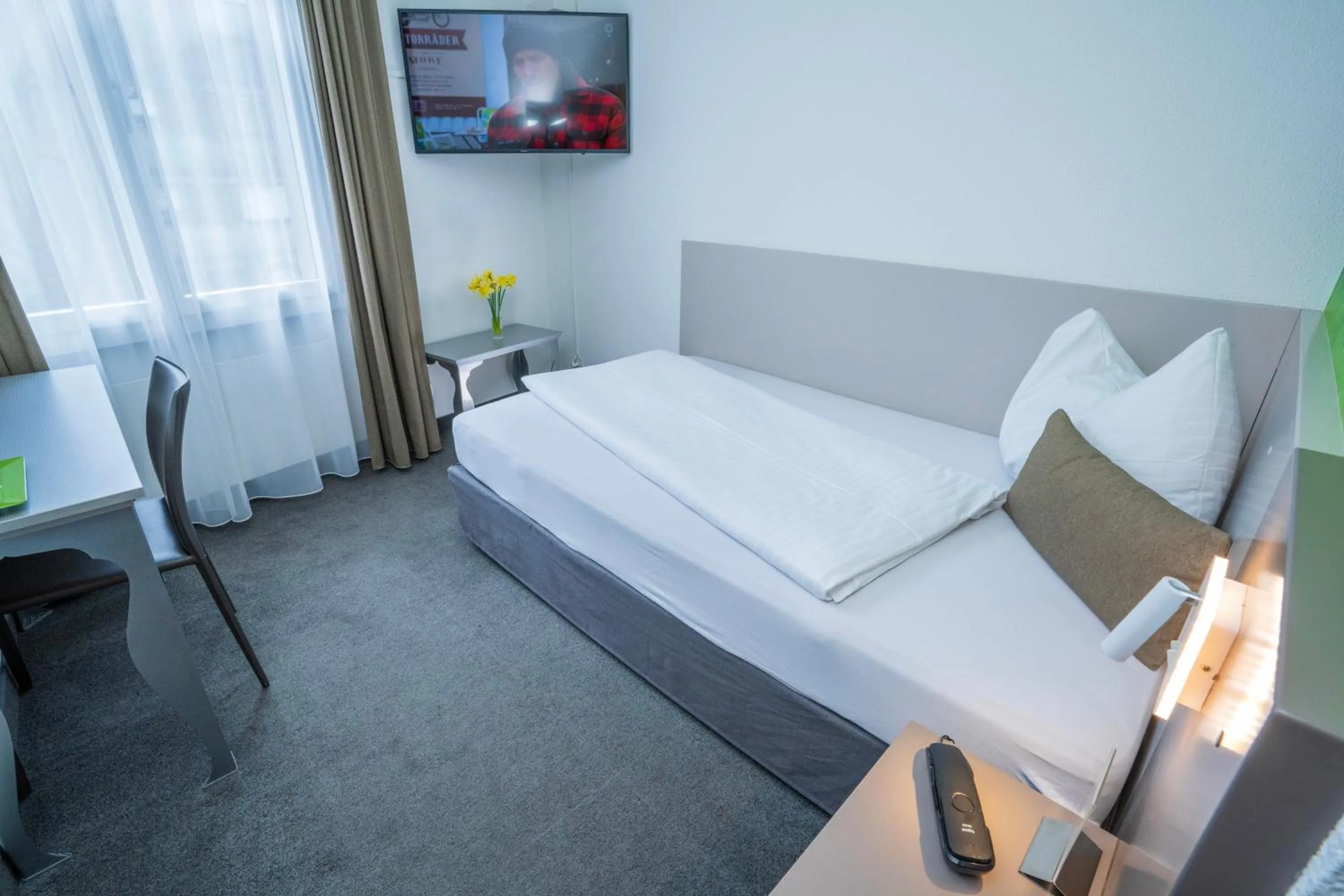 Bedroom, Bed in Hotel Waldhorn