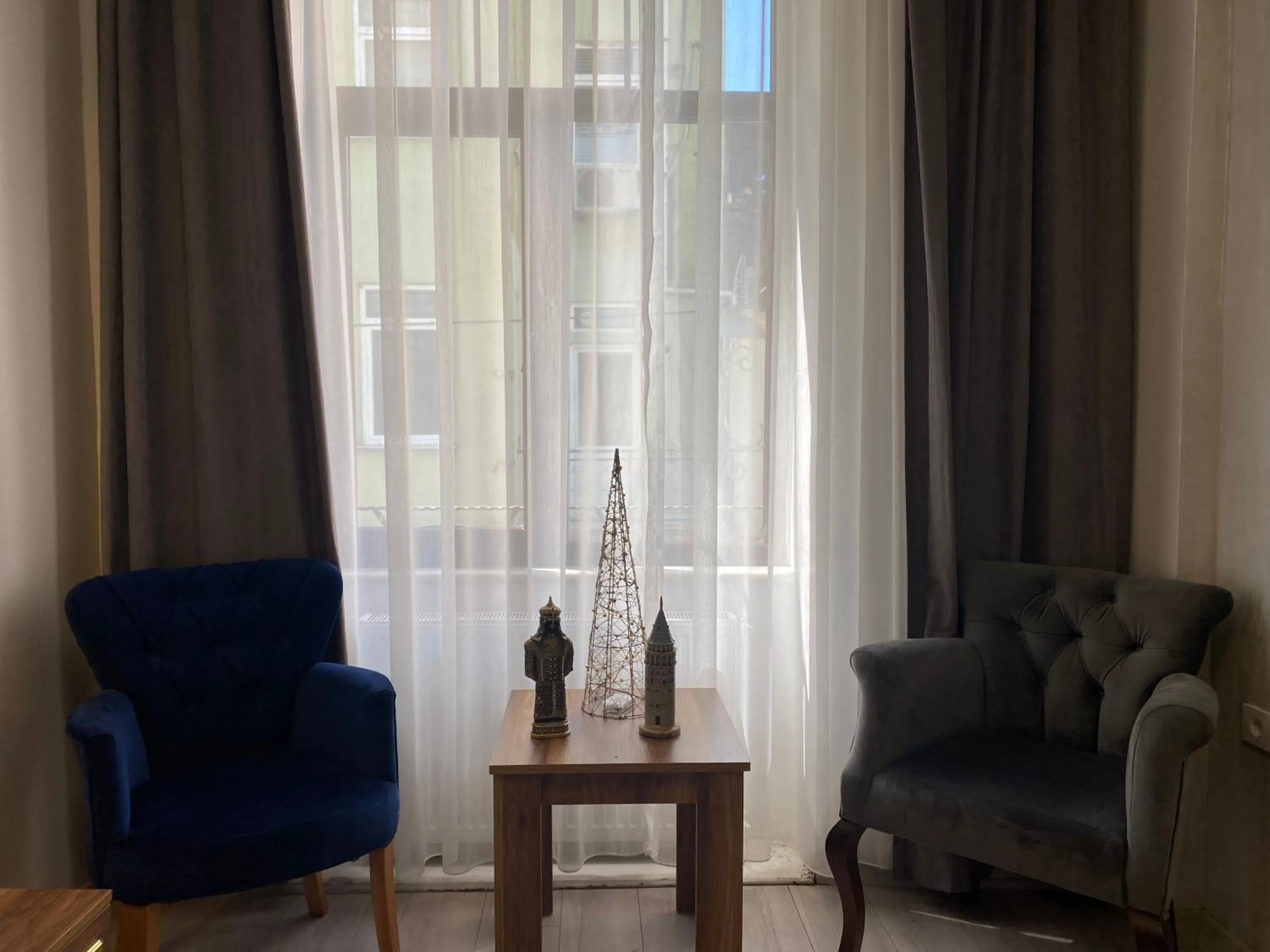 Seating area in Galata Moon Hotel