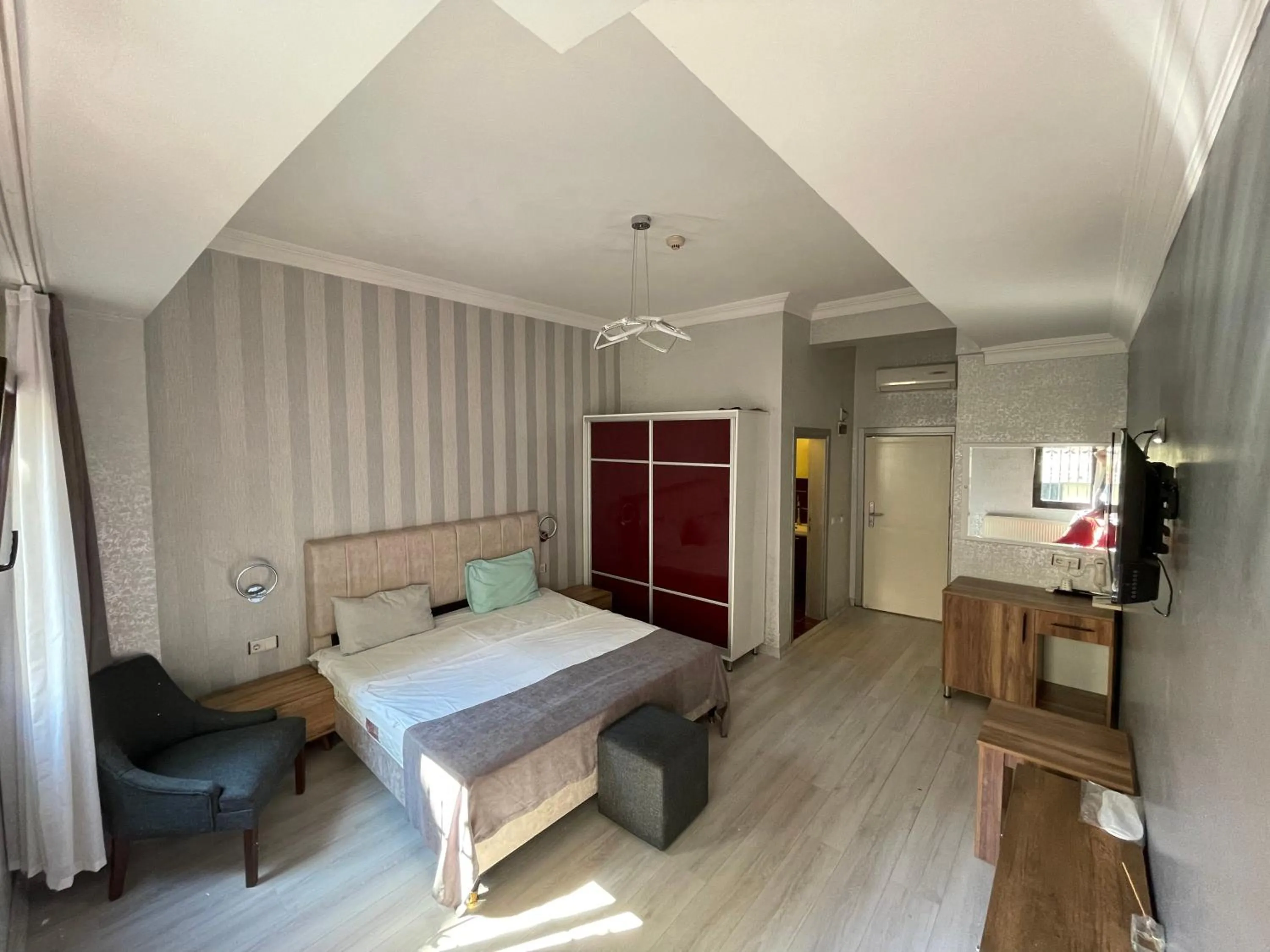 Photo of the whole room in Galata Moon Hotel