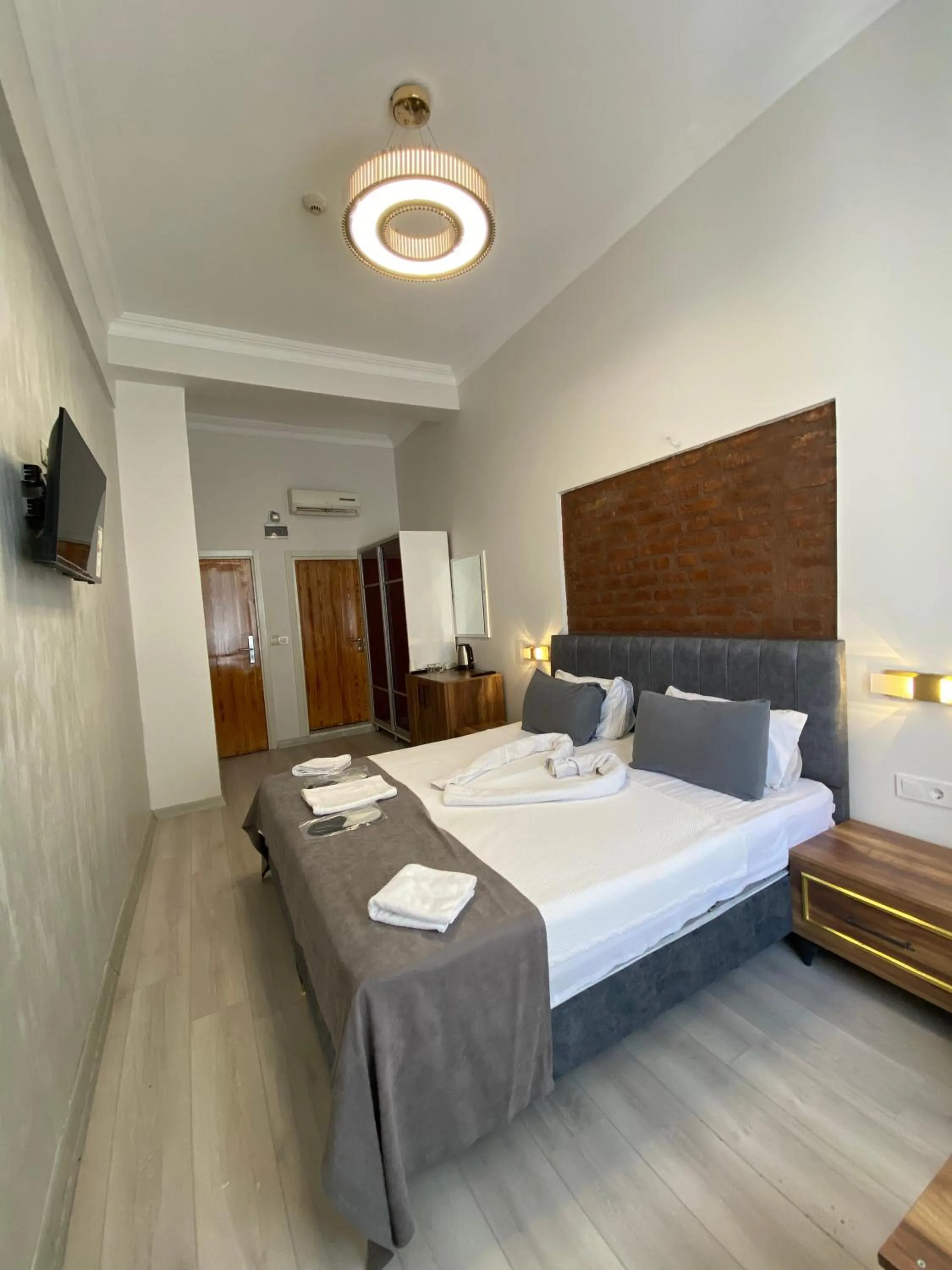 Bed in Galata Moon Hotel