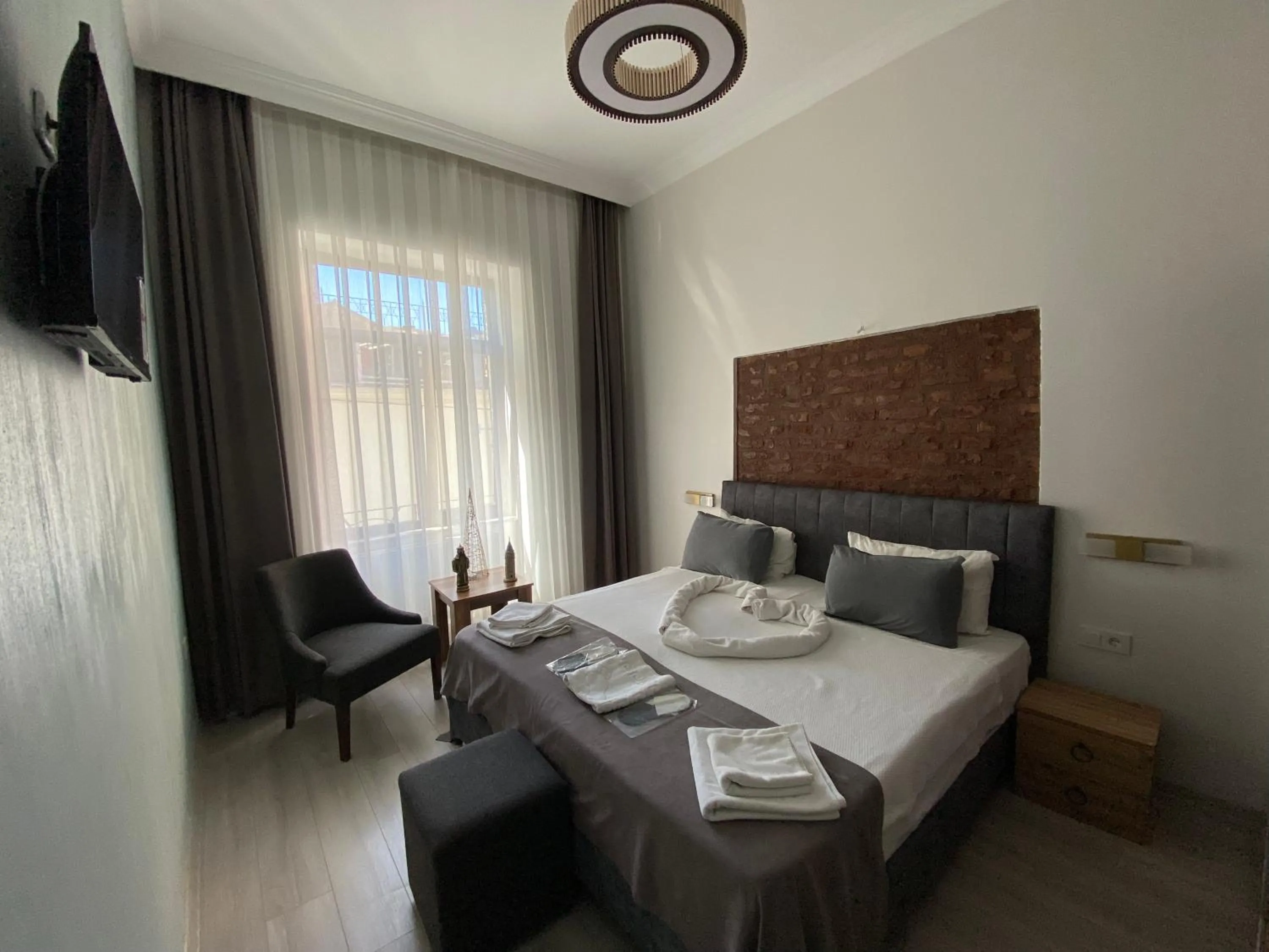 Bed in Galata Moon Hotel