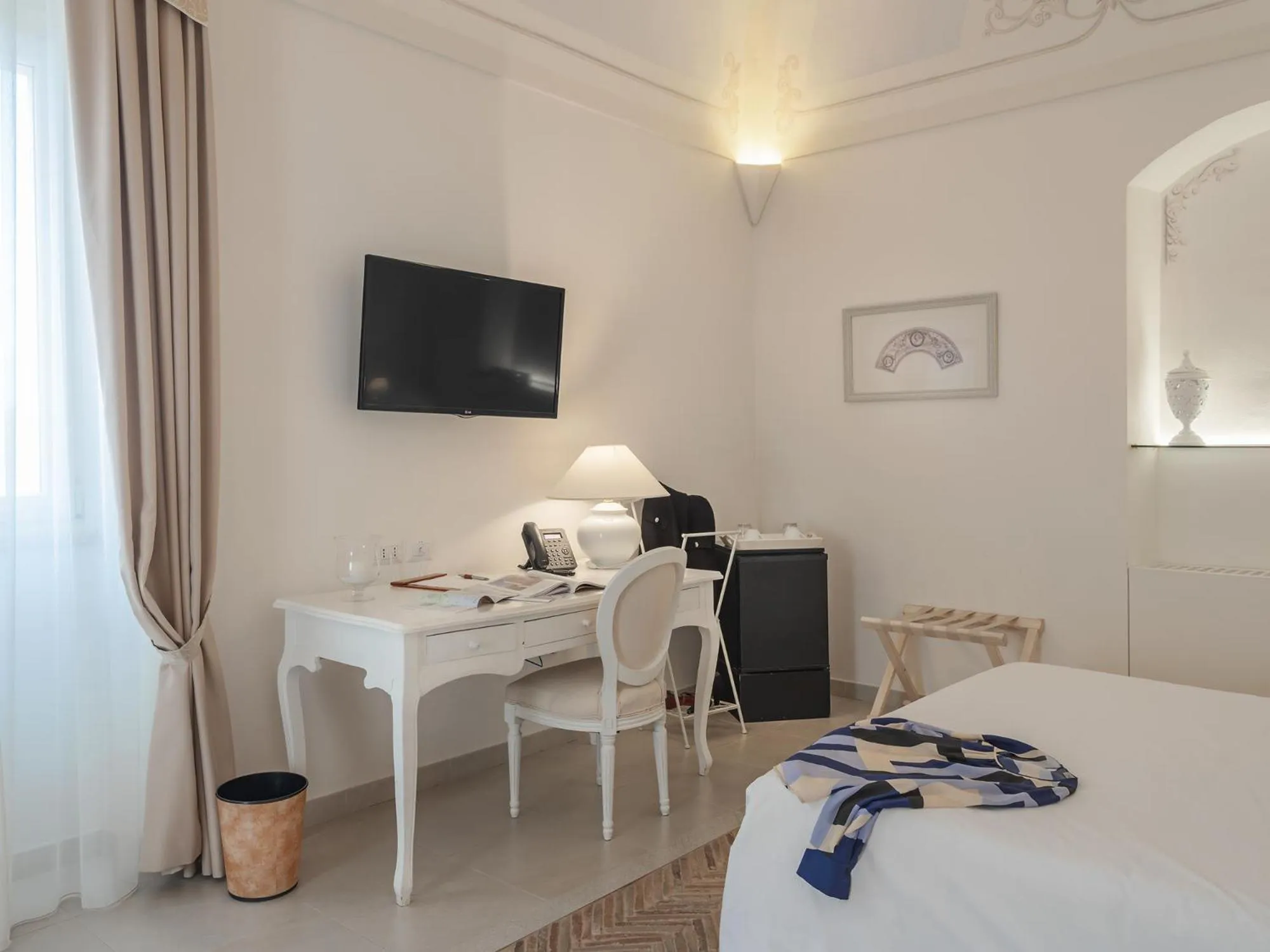 Bedroom, Bed in Palazzo Degli Abati