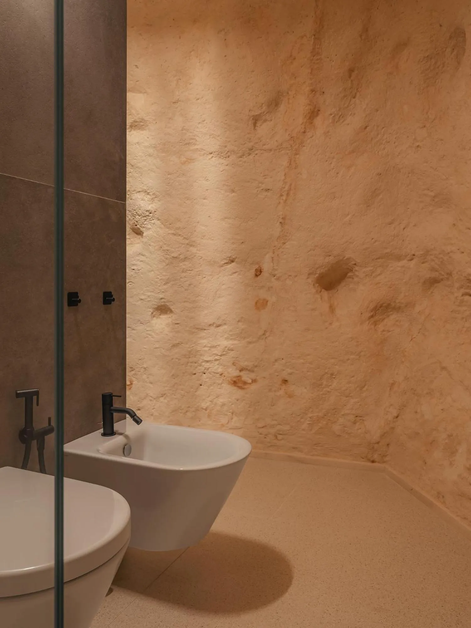 Toilet in Palazzo Degli Abati