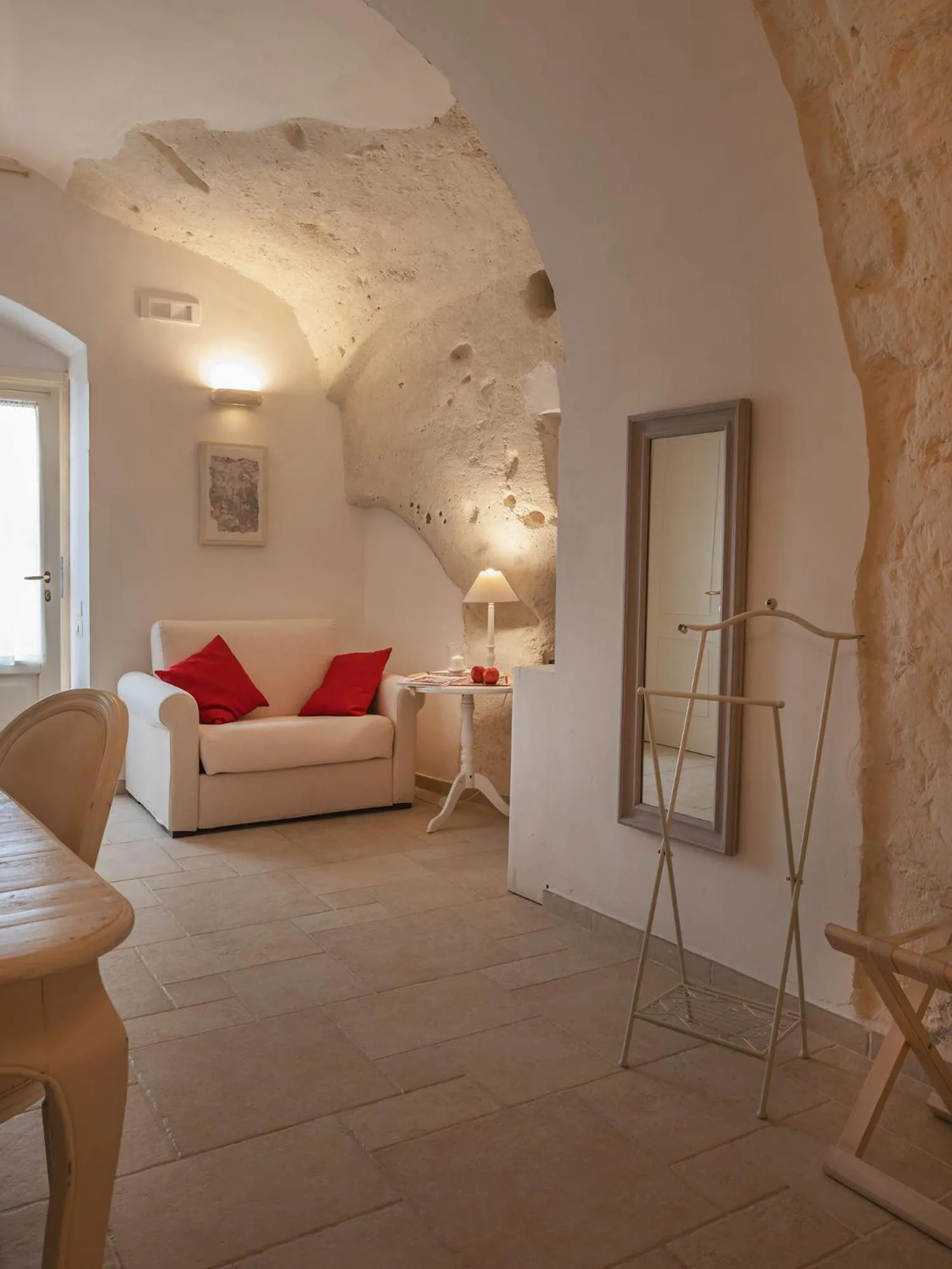 Photo of the whole room in Palazzo Degli Abati