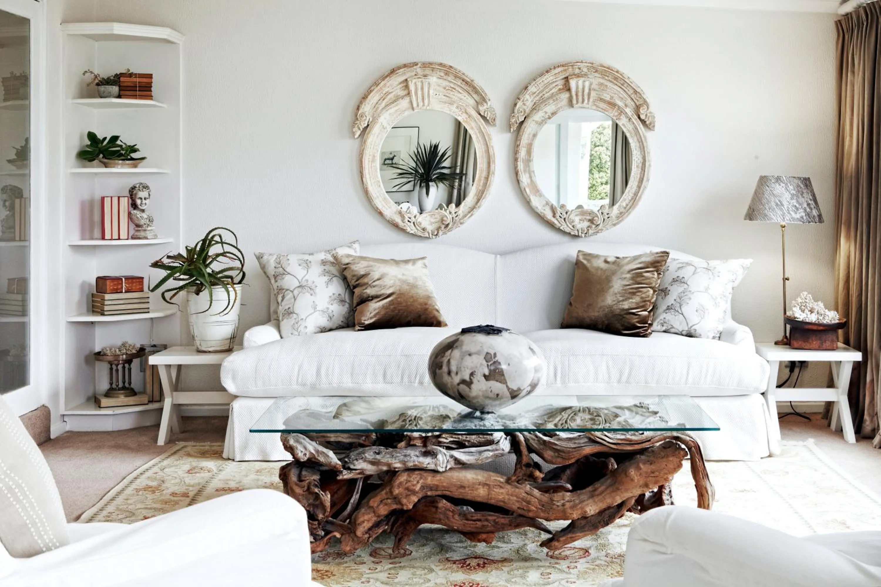 Decorative detail in Leisure Isle Lodge