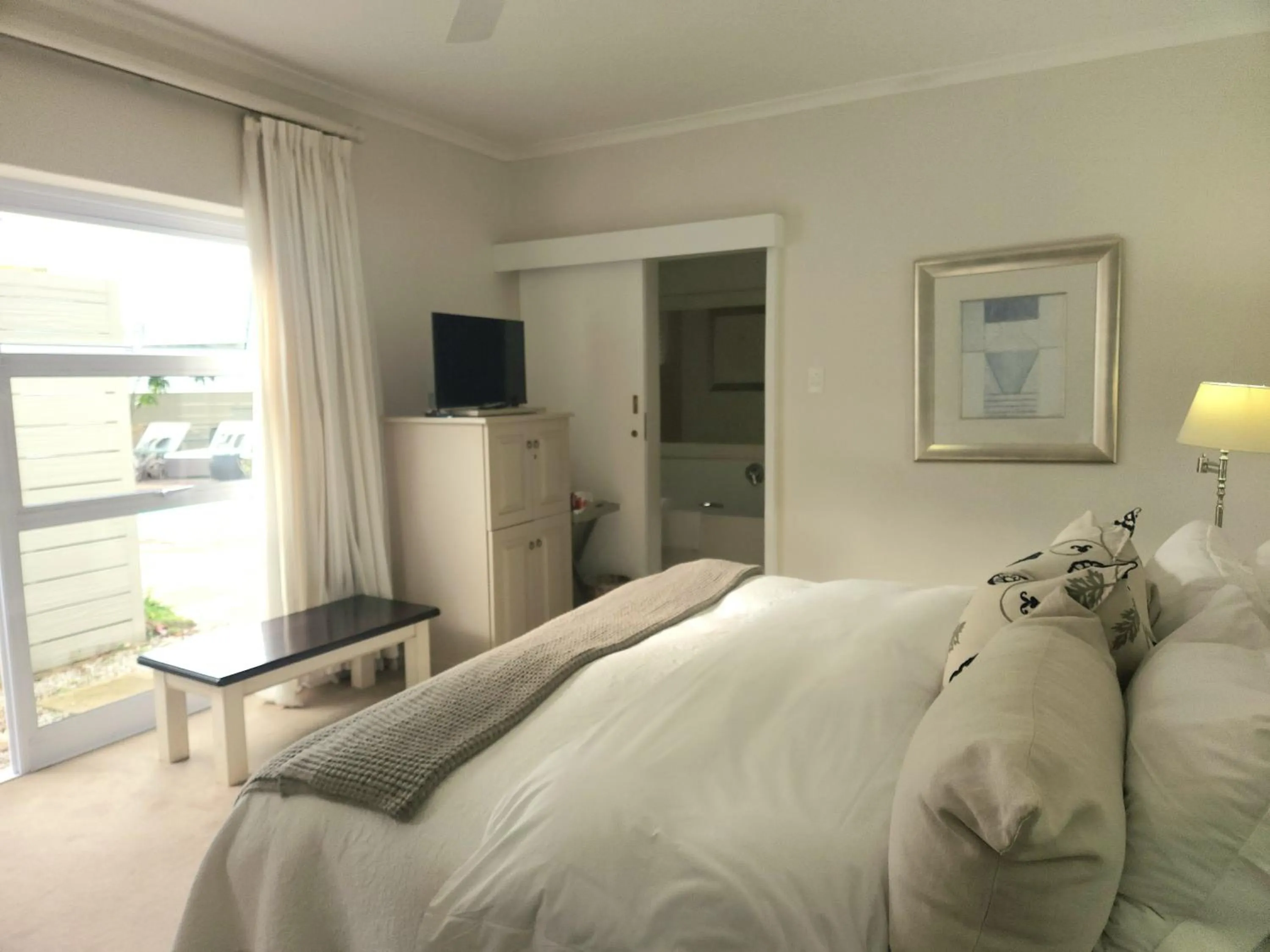 Bed in Leisure Isle Lodge