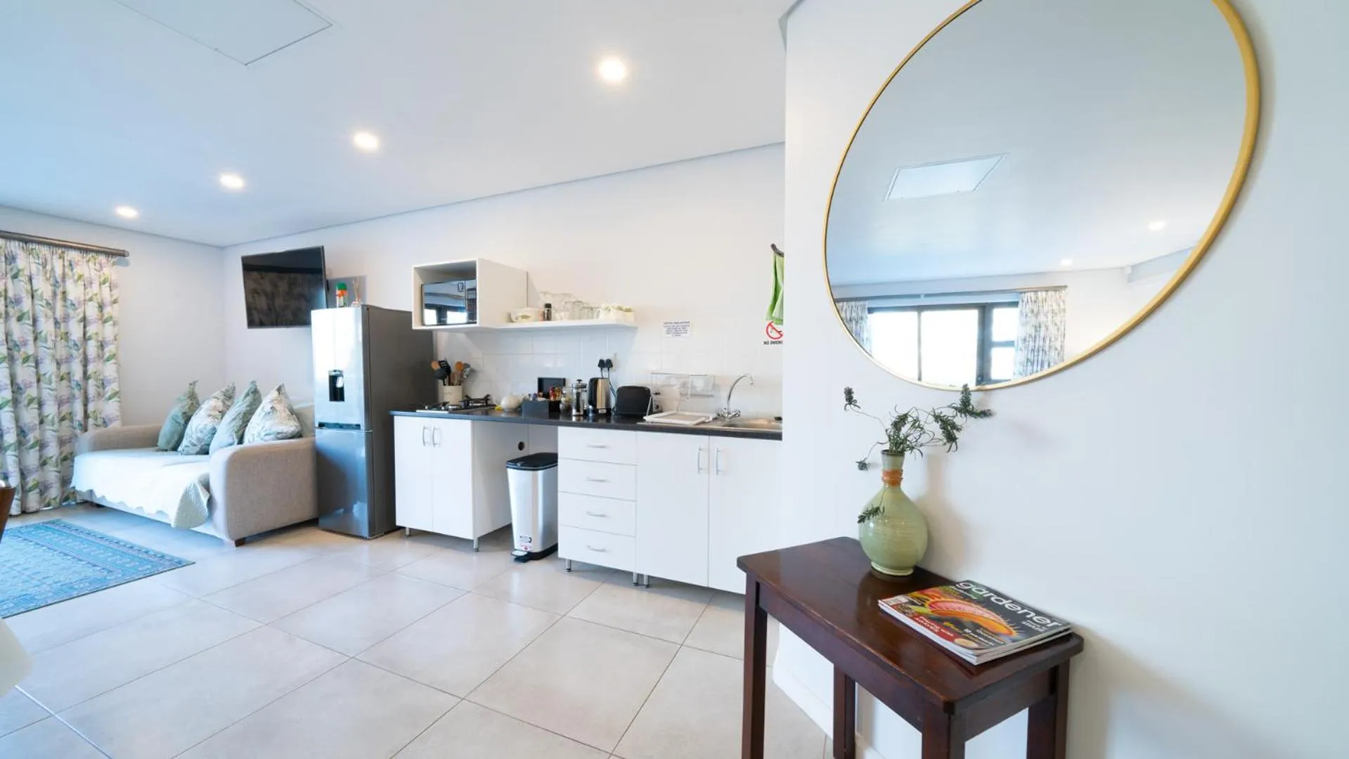 TV and multimedia in Equestre BnB