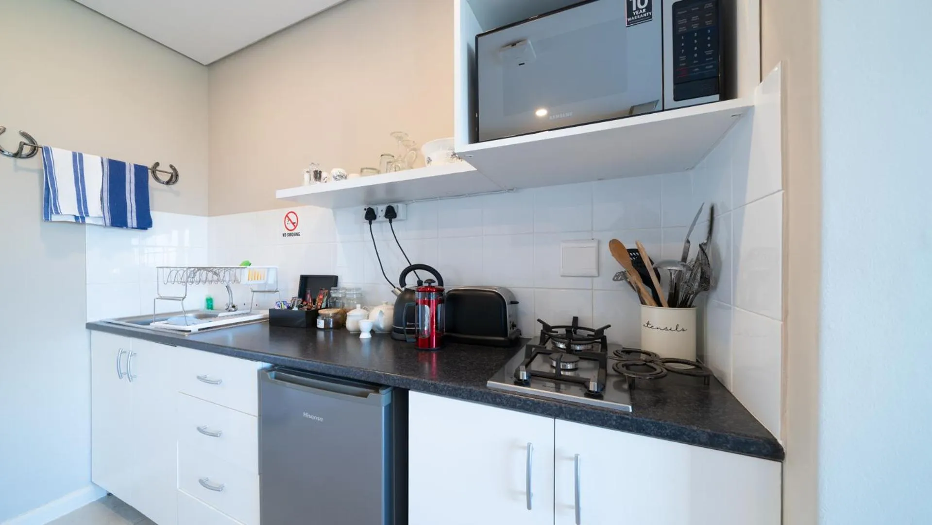 Coffee/tea facilities in Equestre BnB