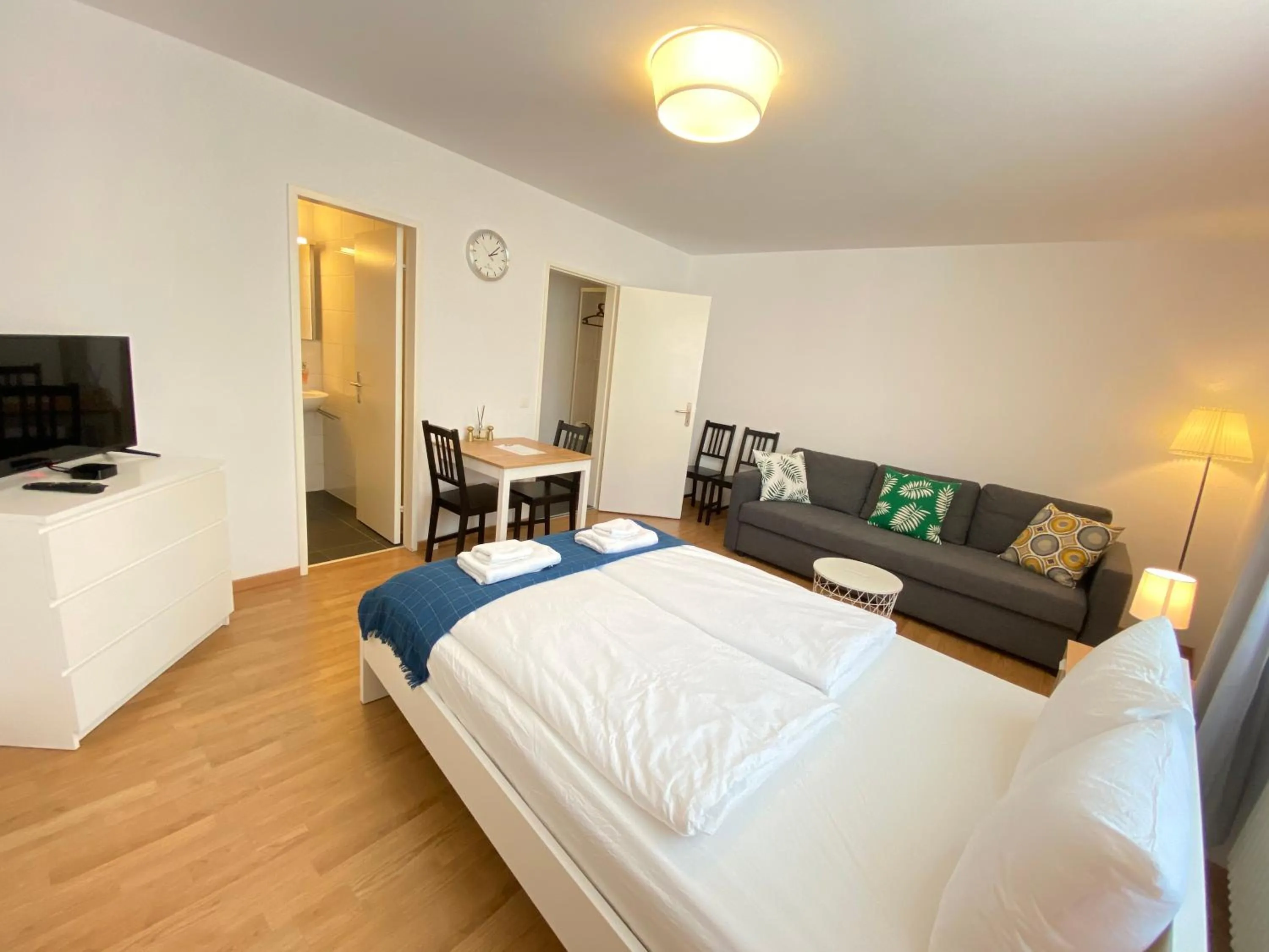 Bed in Galaxy Apartments Lucerne