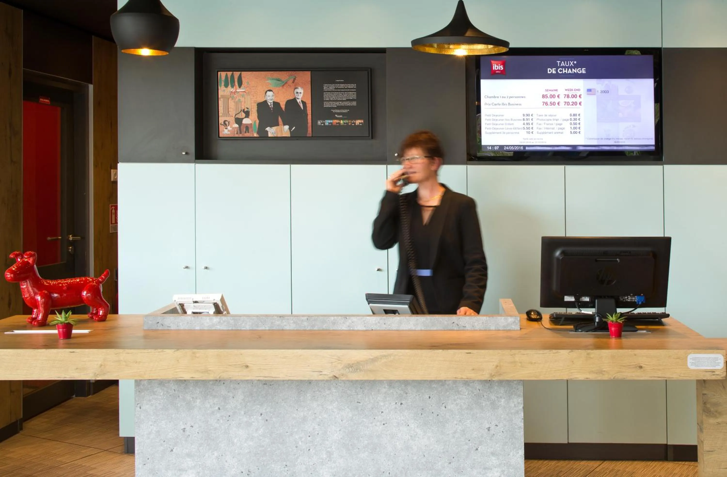 Property logo or sign in ibis Montceau les Mines