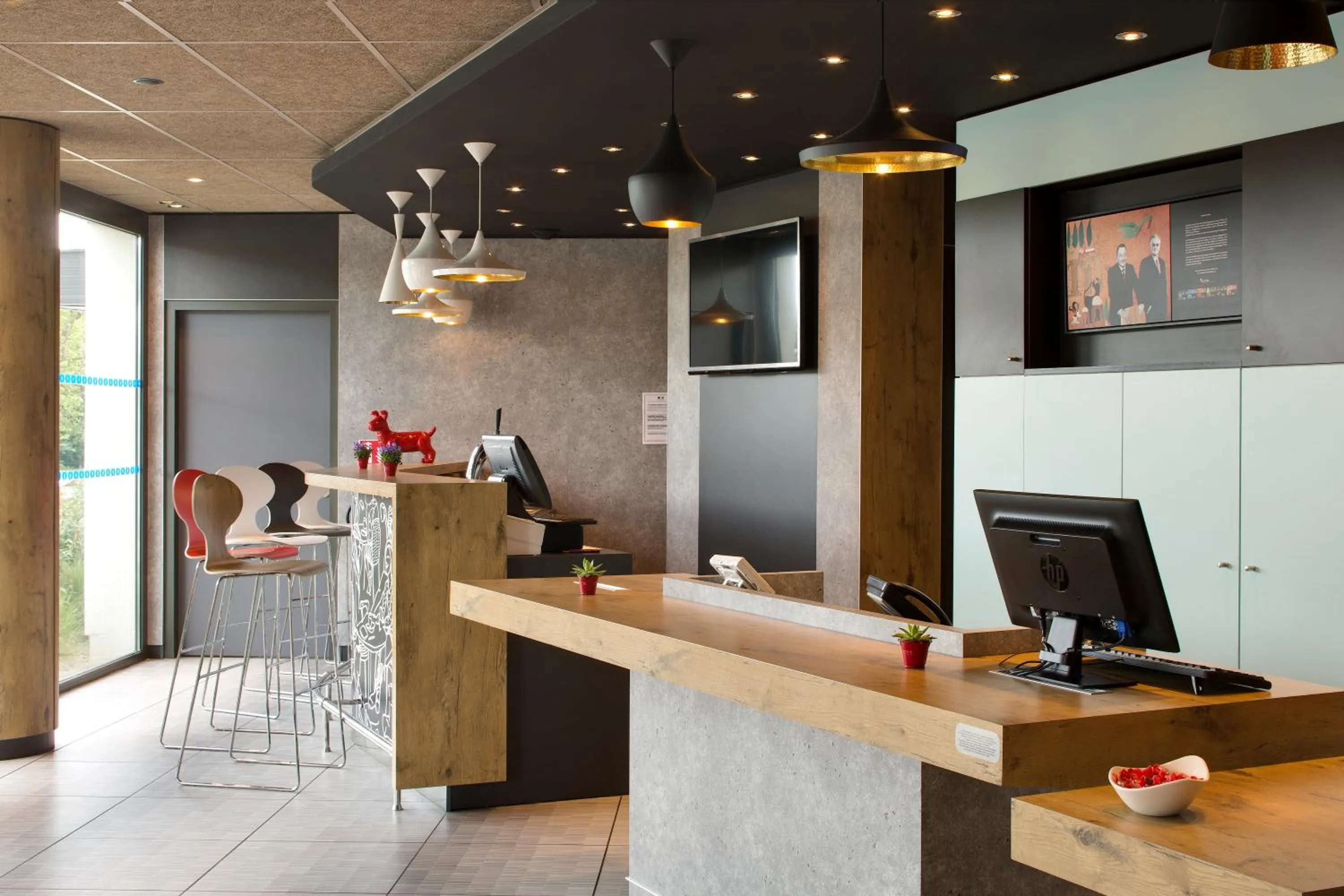 TV and multimedia in ibis Montceau les Mines