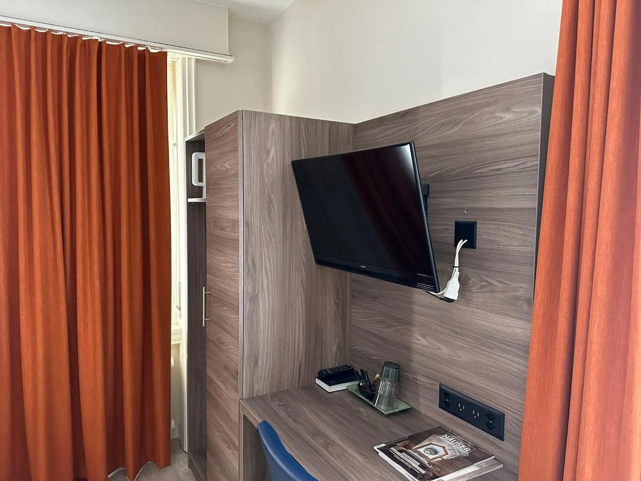 TV and multimedia in Hotel Spatz