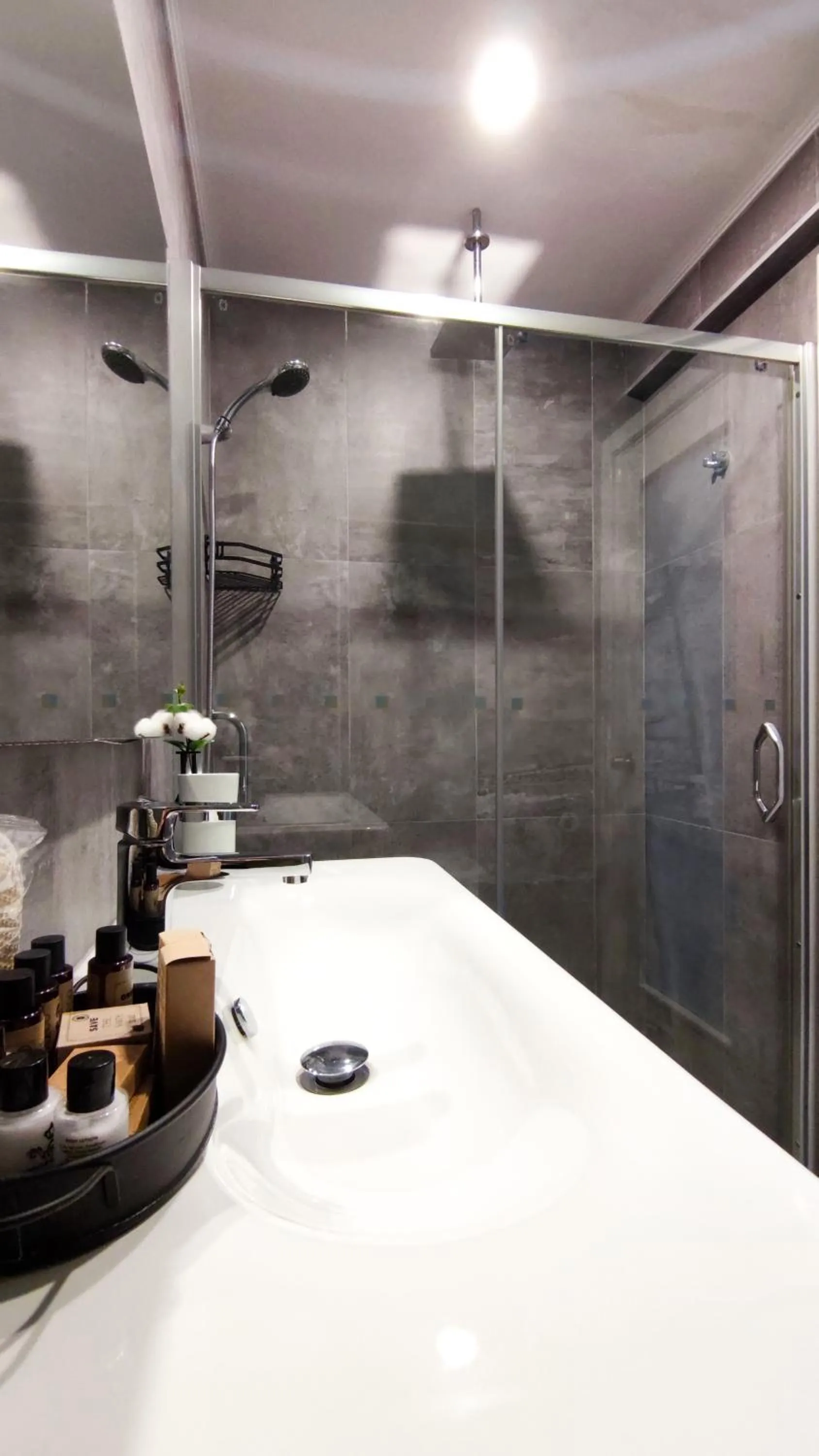 Shower in Skopea Inn Exclusive Hotel