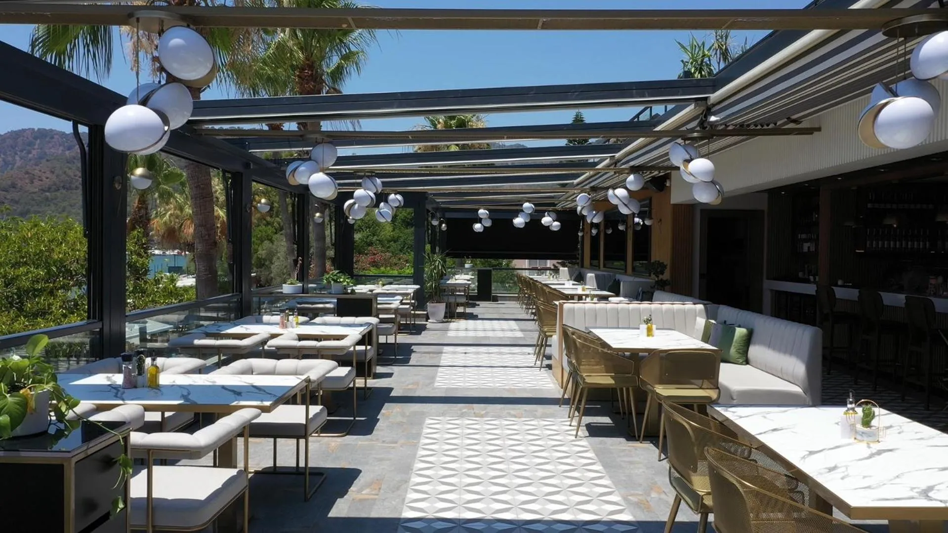 Restaurant/places to eat in Skopea Inn Exclusive Hotel