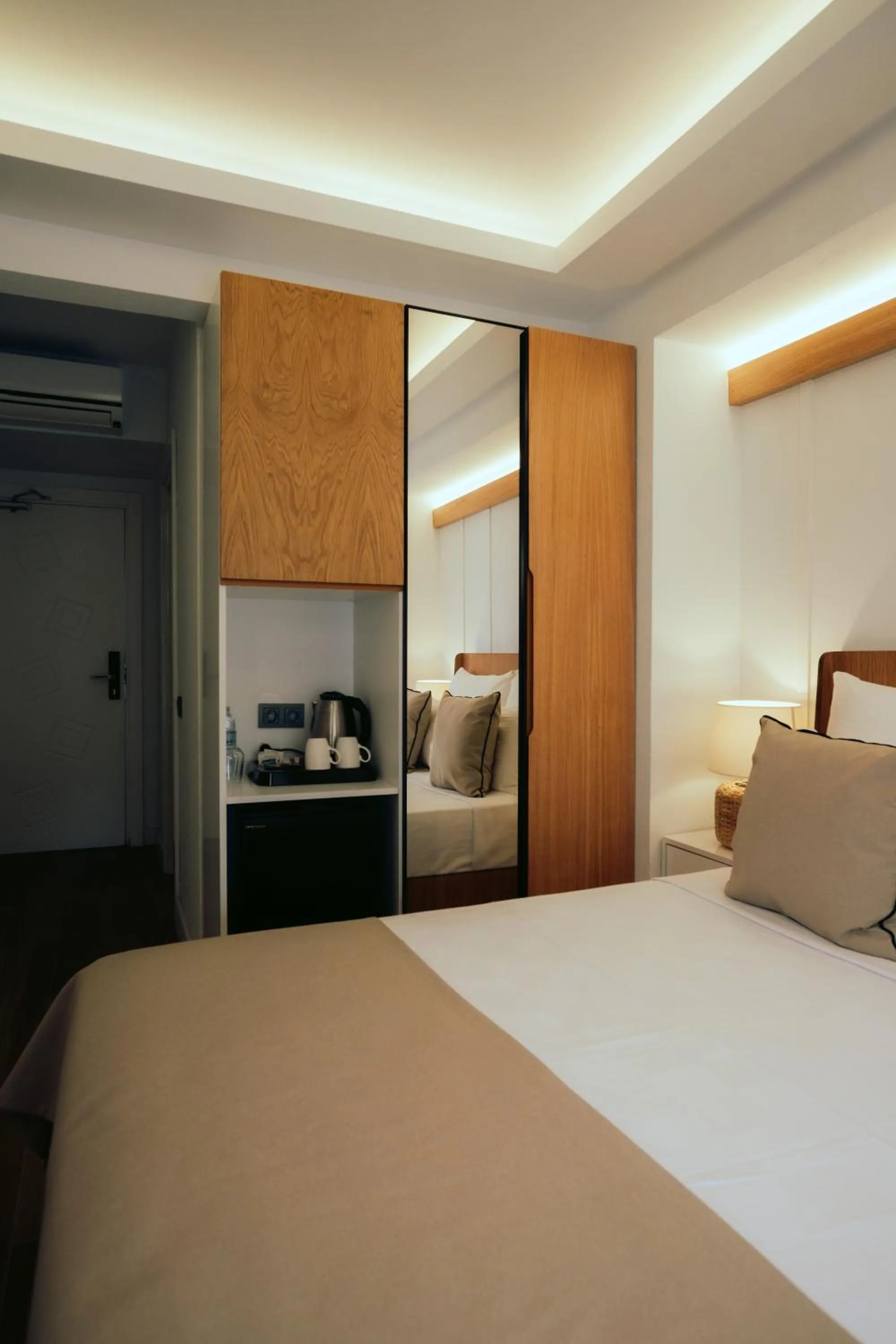 furniture, Bed in Skopea Inn Exclusive Hotel