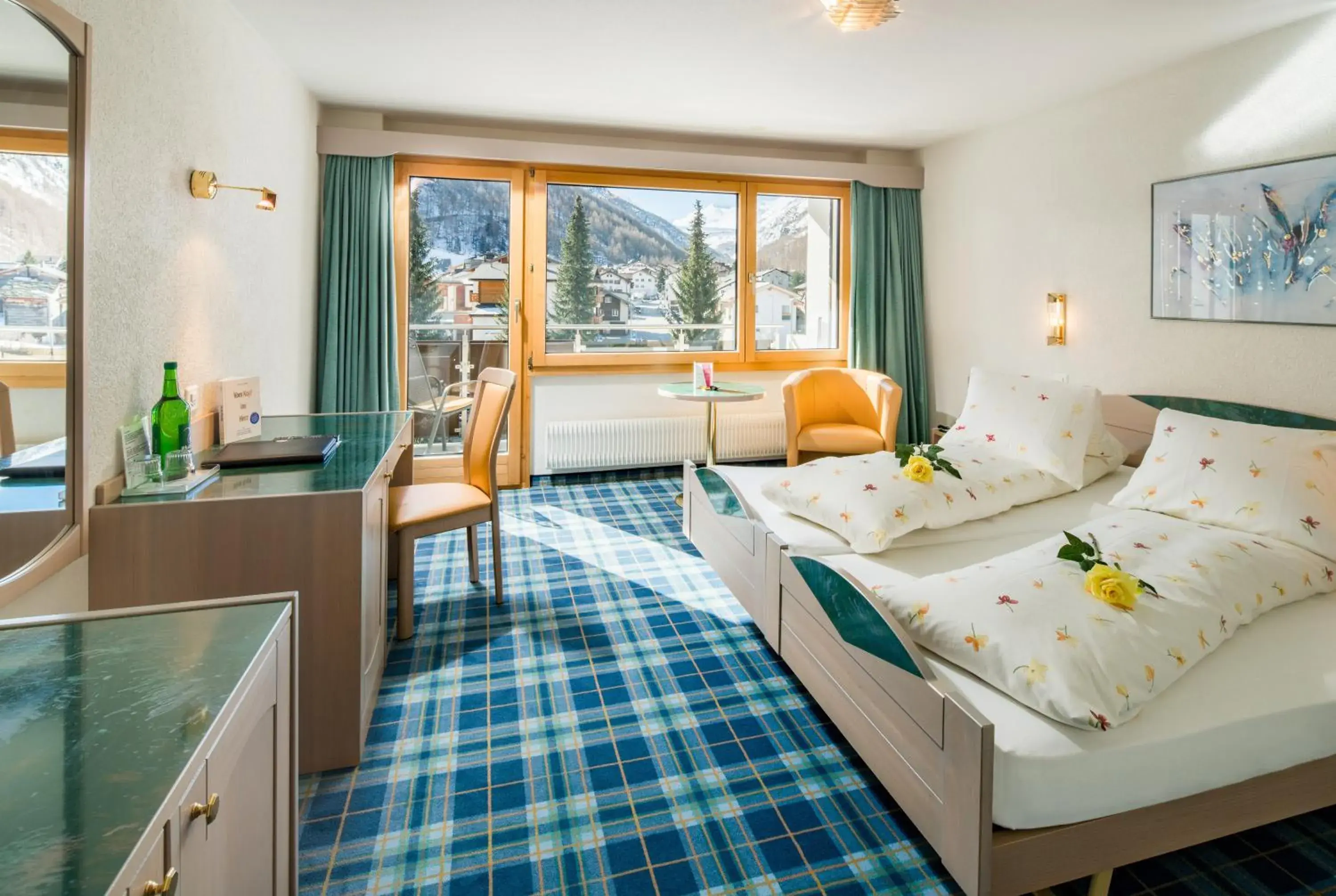 Double Room with Mountain View in Hotel Kristall-Saphir Superior Double Room with Mountain View in Hotel Kristall-Saphir Superior