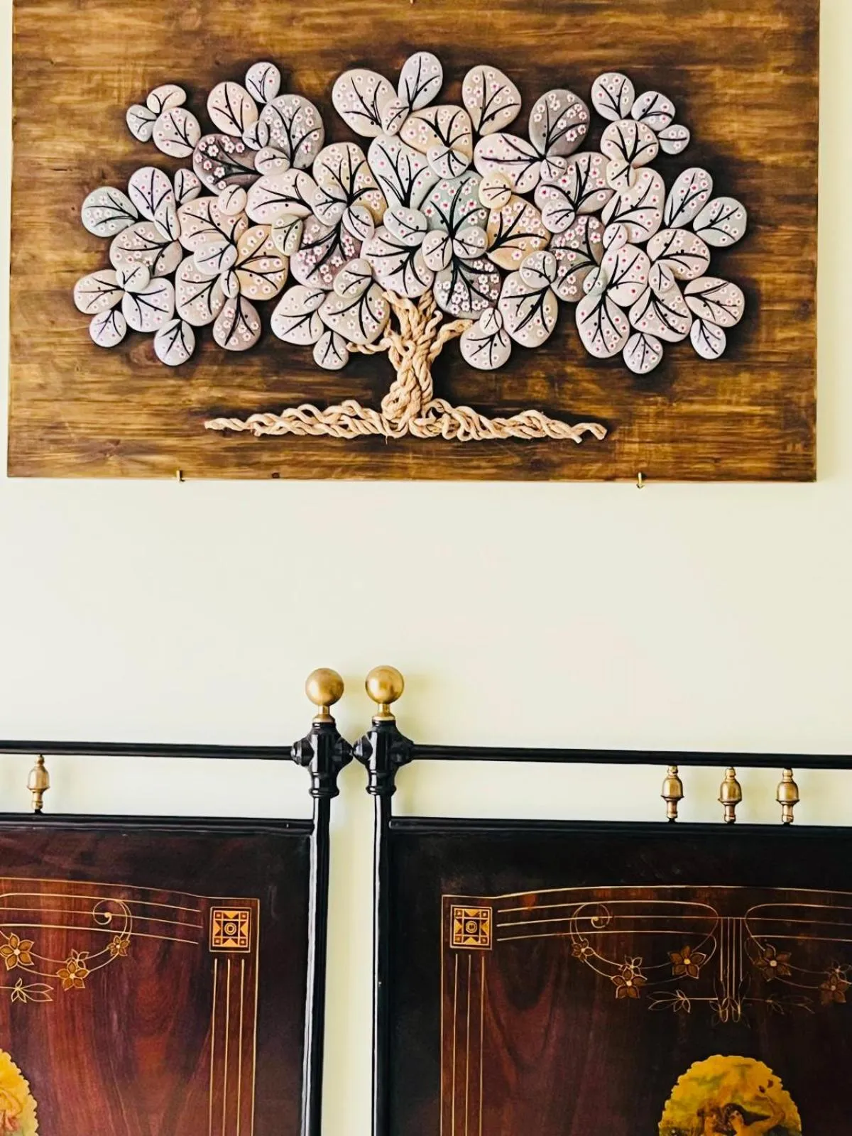 Decorative detail in B&B DOÑA FLOR