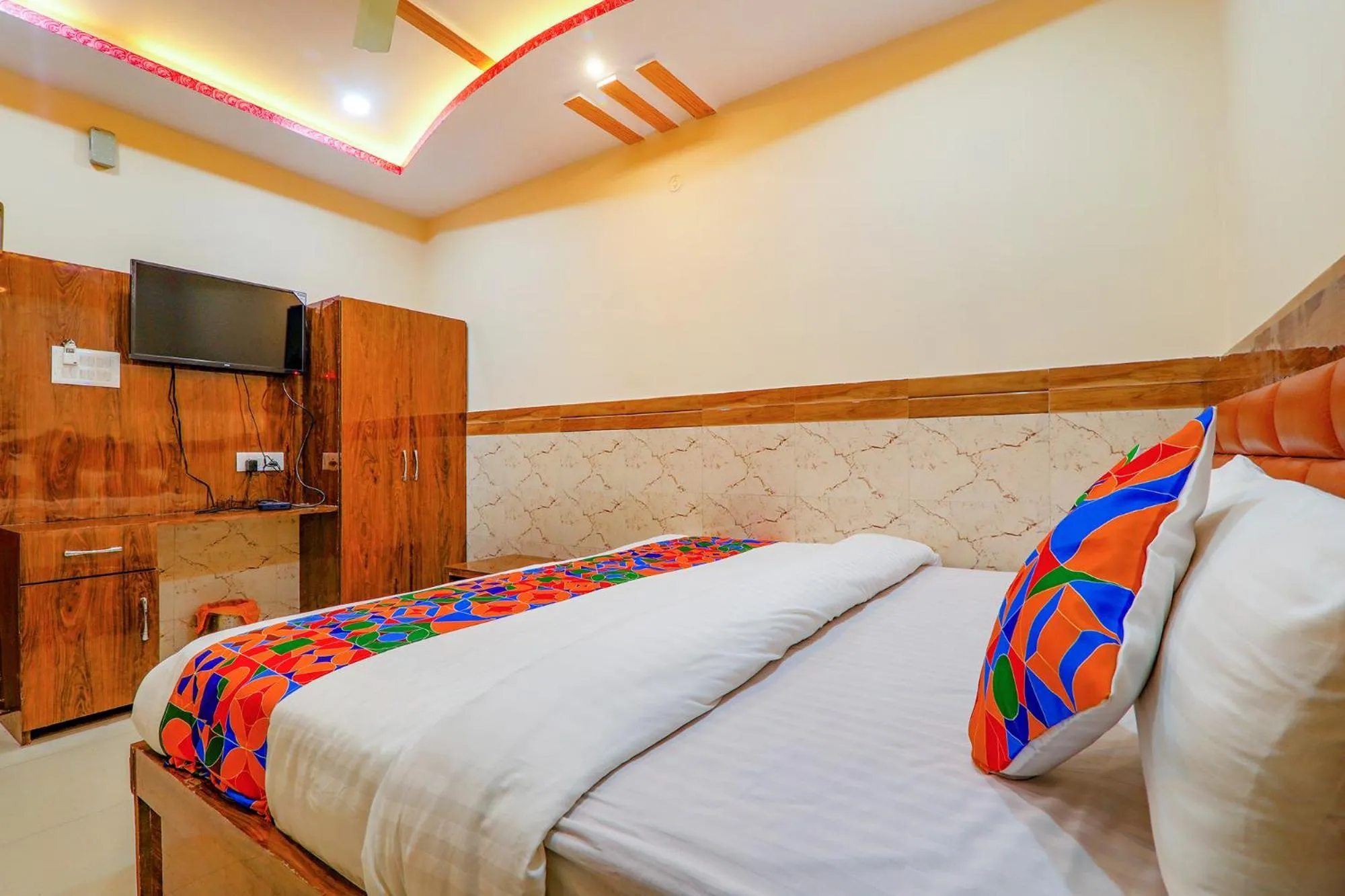 Bedroom, Bed in FabHotel Shree Galaxy