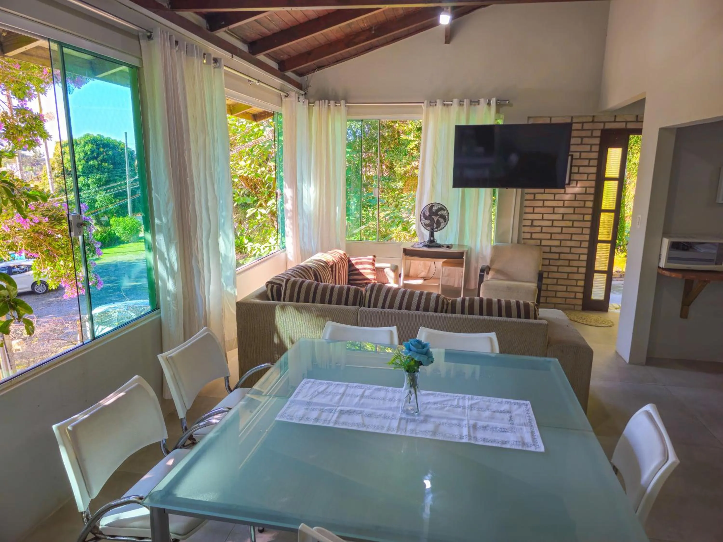 TV and multimedia in Pousada Sítio Olho D'Água