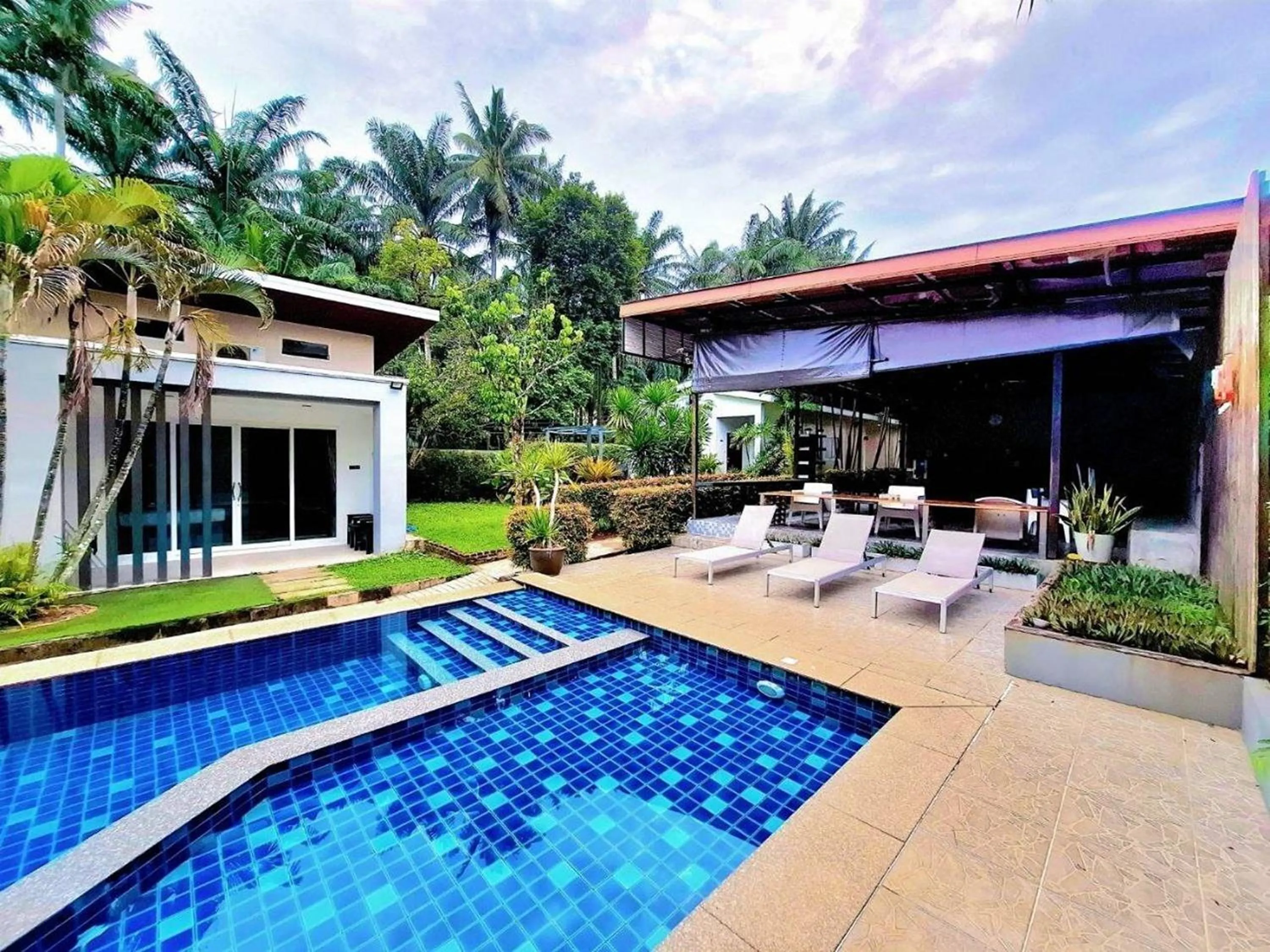 Swimming pool in The Fong Krabi resort