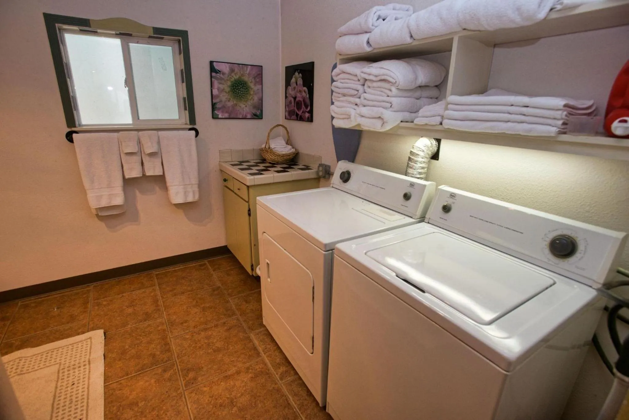 Cottage Inn by Casago McCall - Donerightmanagement