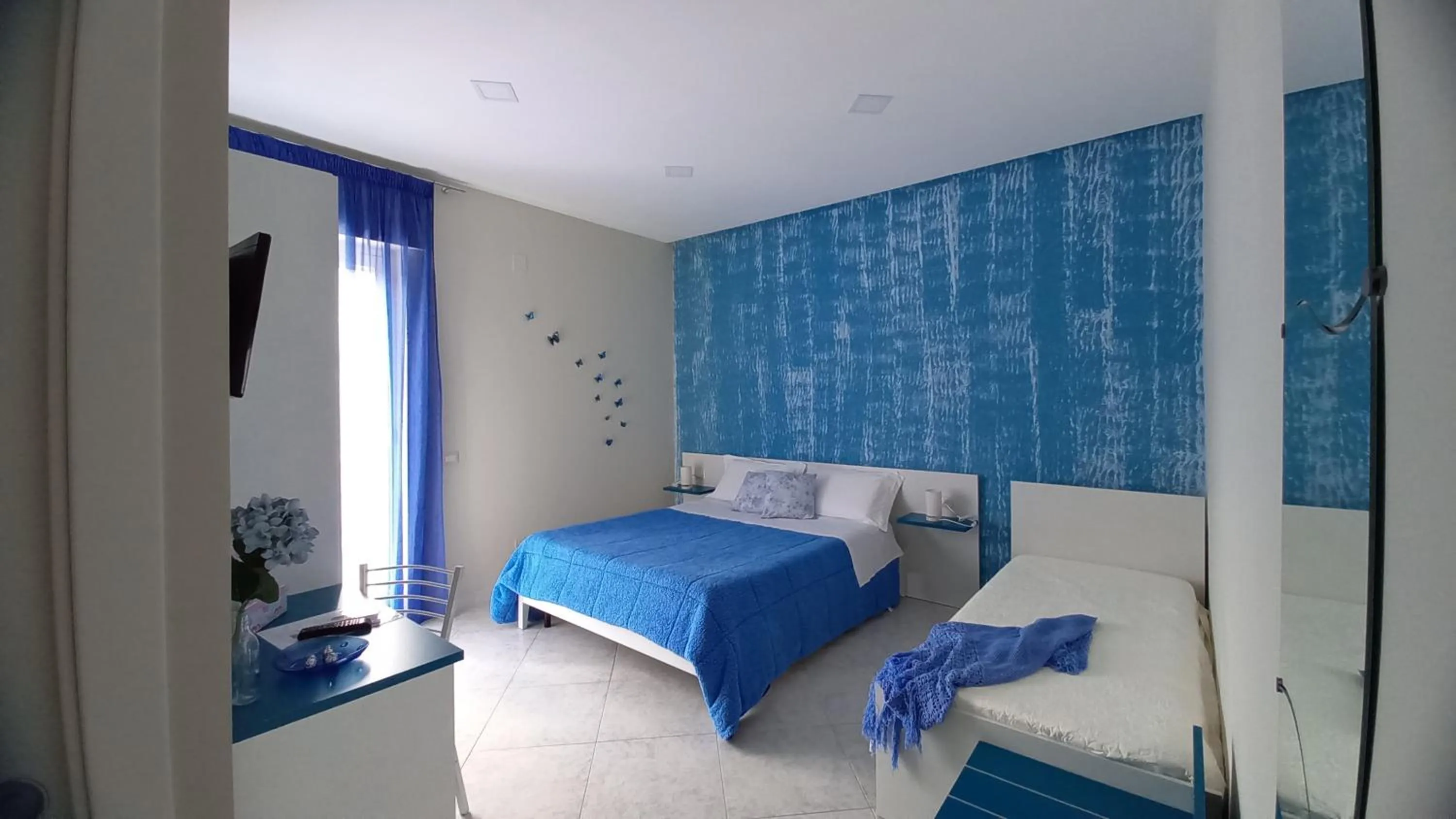 Bed in B&B L'Abbraccio