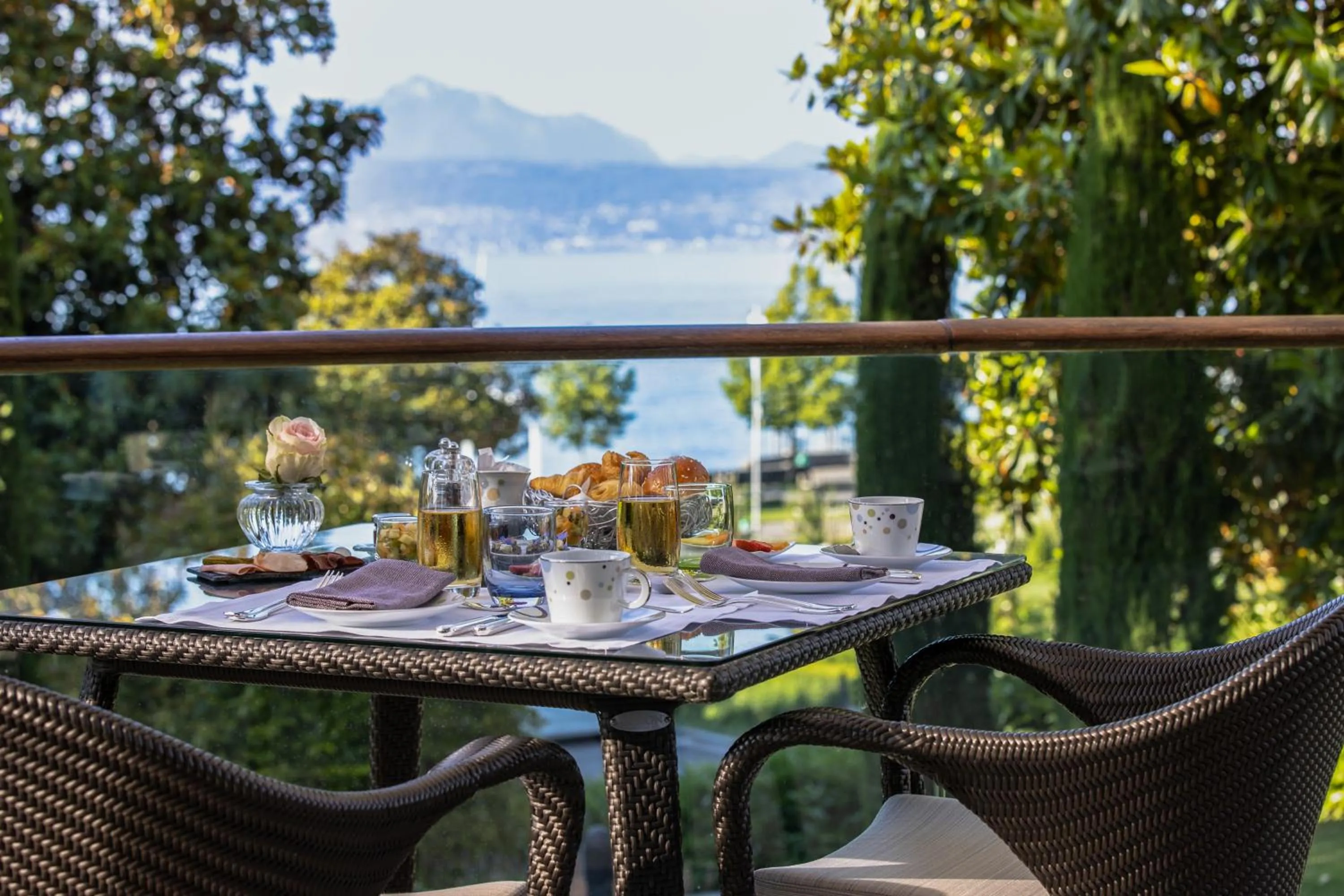 Breakfast in Beau-Rivage Palace