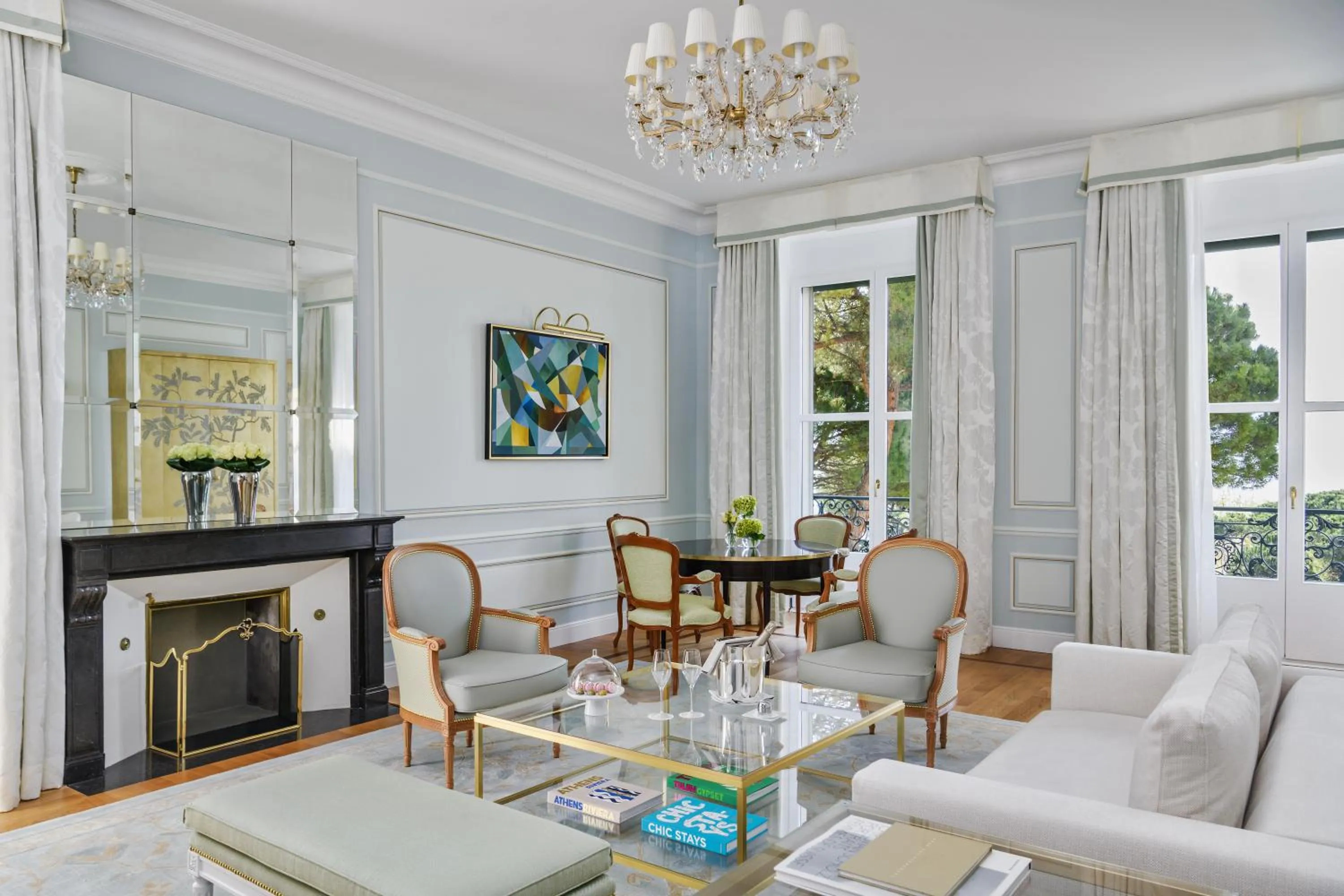 Living room in Beau-Rivage Palace