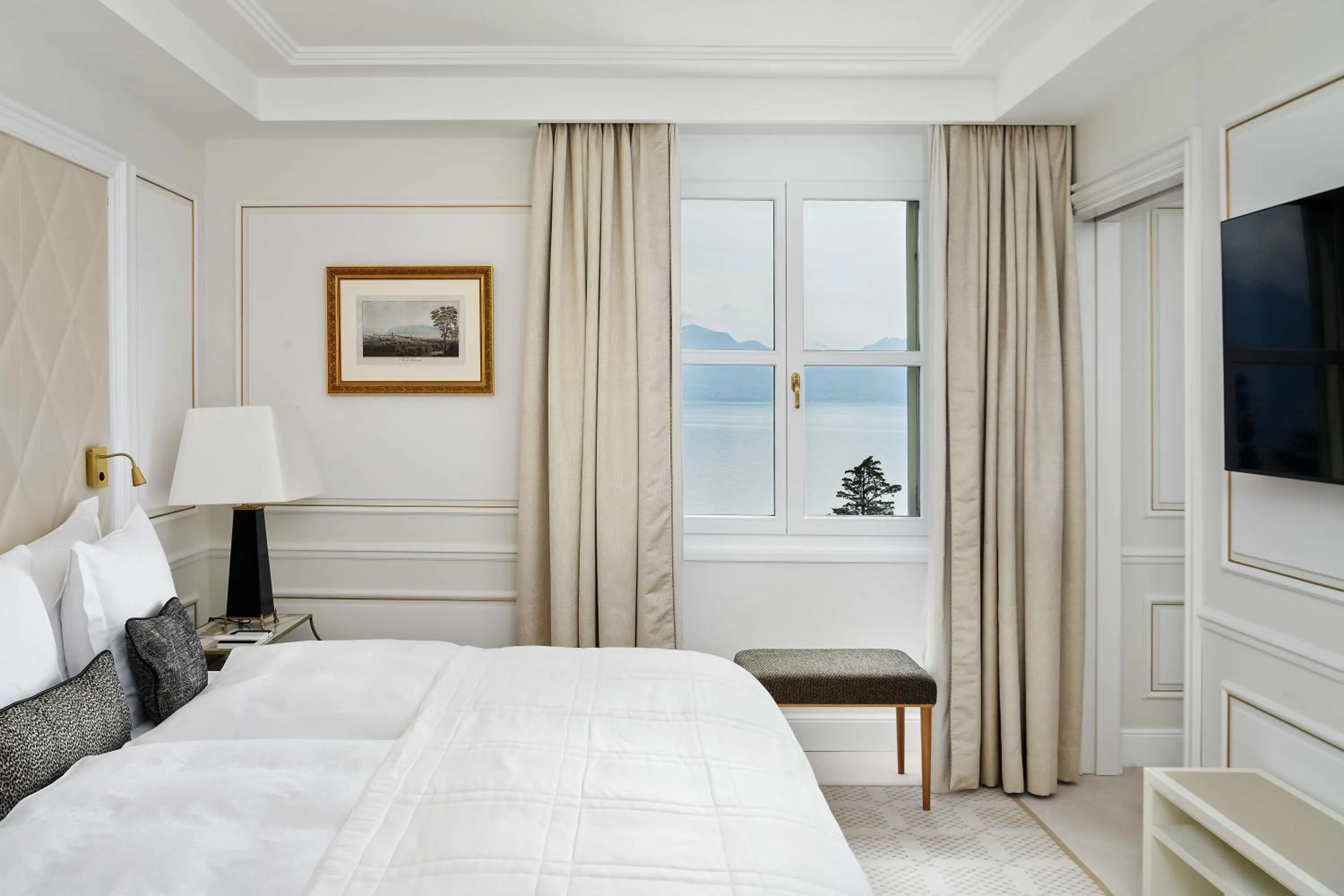 Bedroom in Beau-Rivage Palace