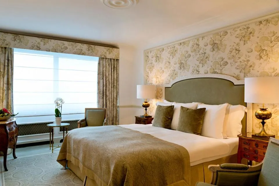 Bedroom in Beau-Rivage Palace