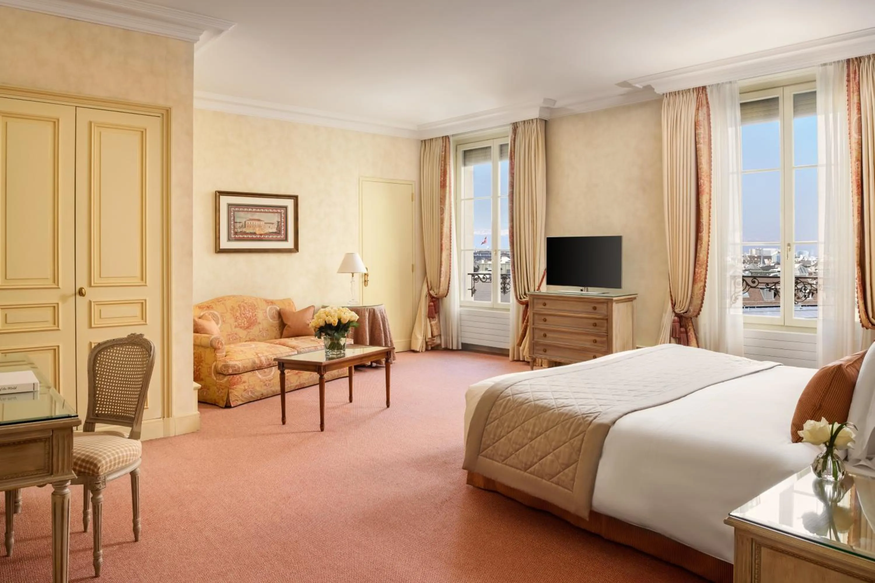 TV and multimedia, Bed in Beau-Rivage Genève