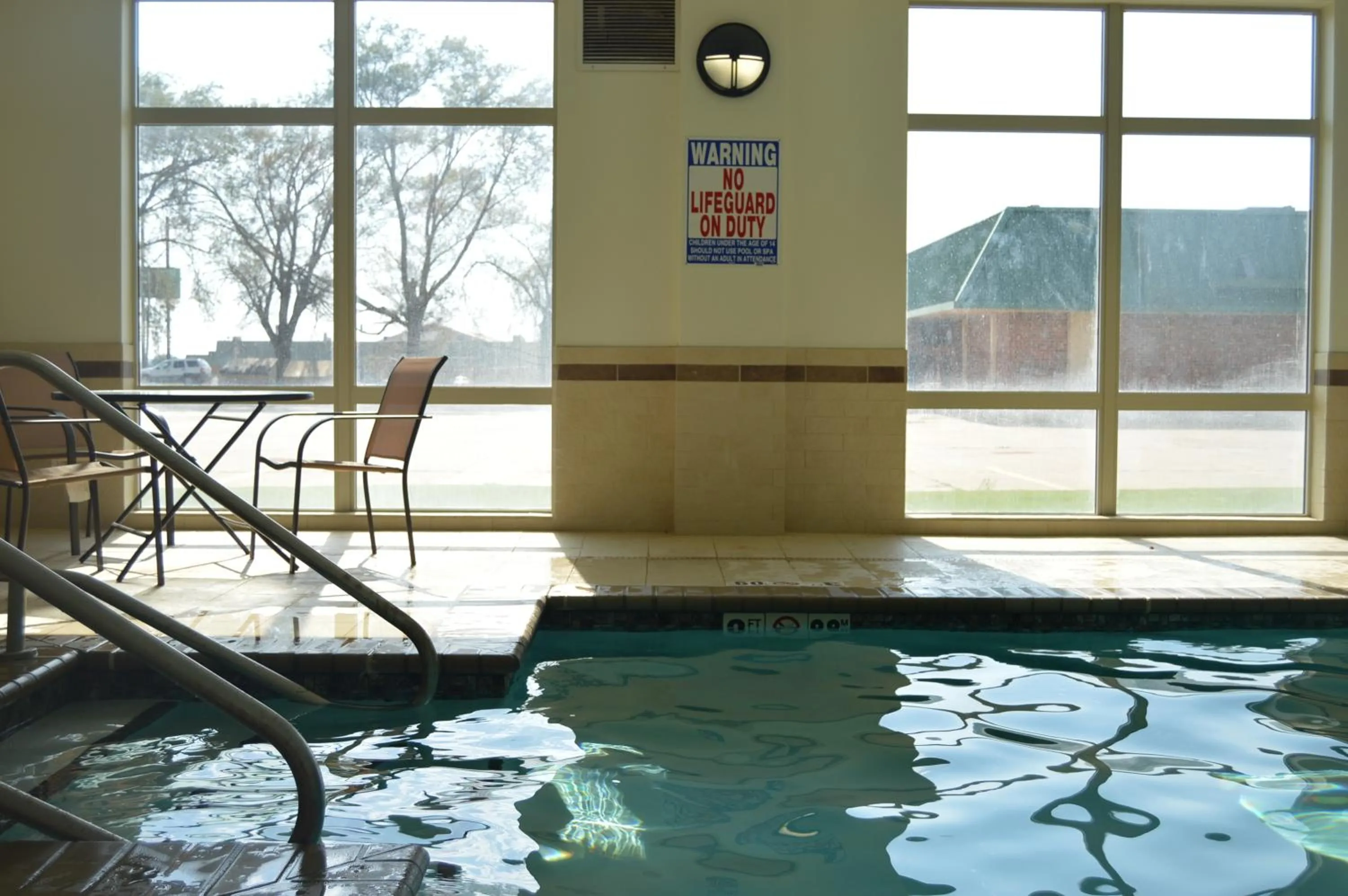 Swimming pool in Sleep Inn & Suites Elk City Route 66