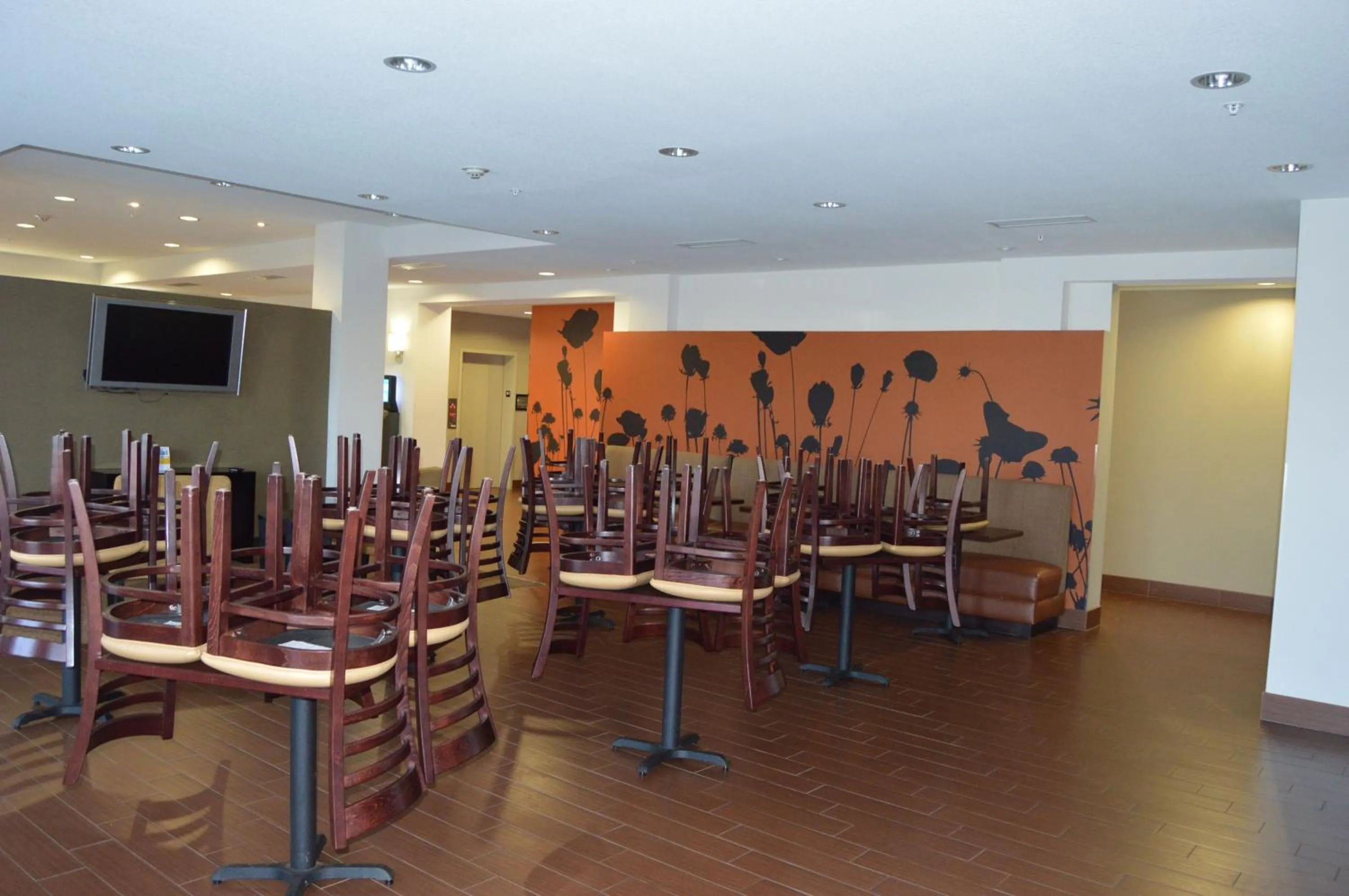 Restaurant/places to eat in Sleep Inn & Suites Elk City Route 66