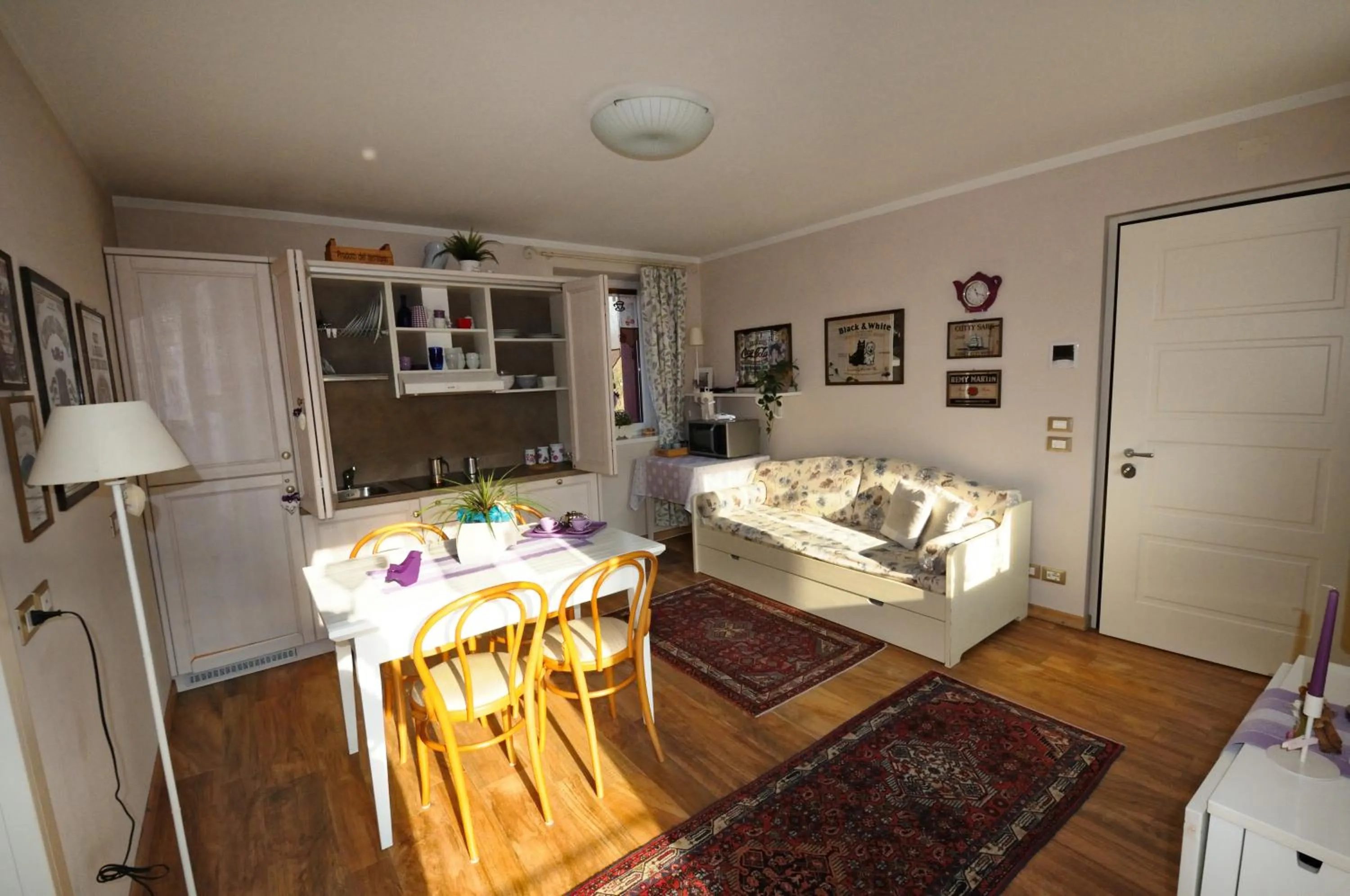 Kitchen or kitchenette in Casa Novecento "Rooms & apartments"