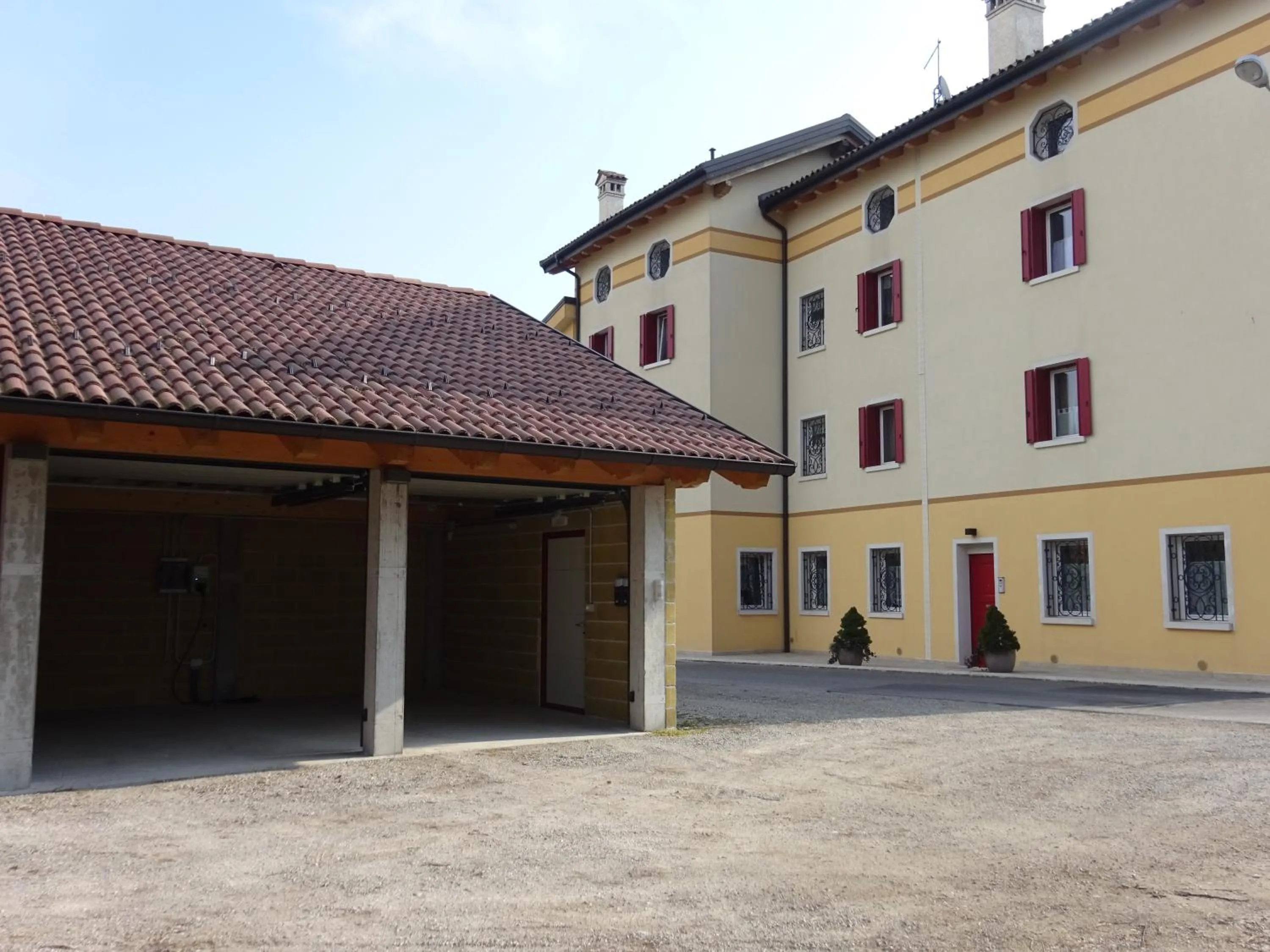 Property building in Casa Novecento "Rooms & apartments"