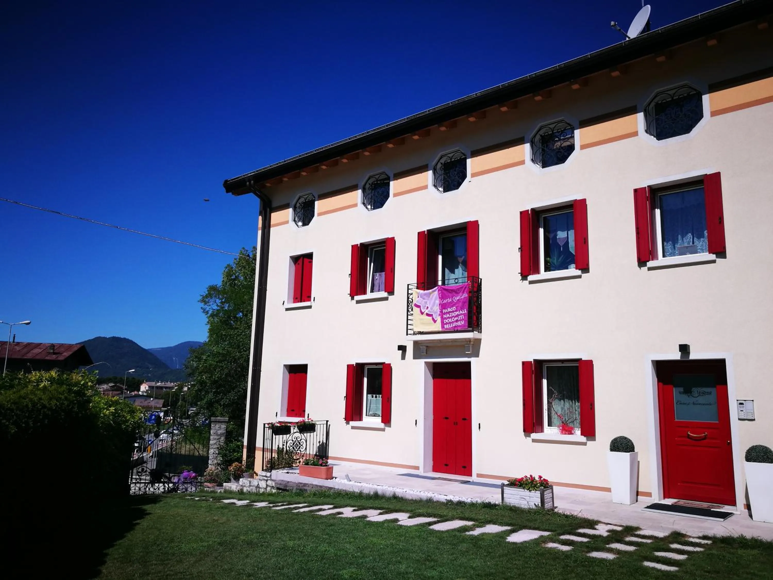 Facade/entrance in Casa Novecento "Rooms & apartments"