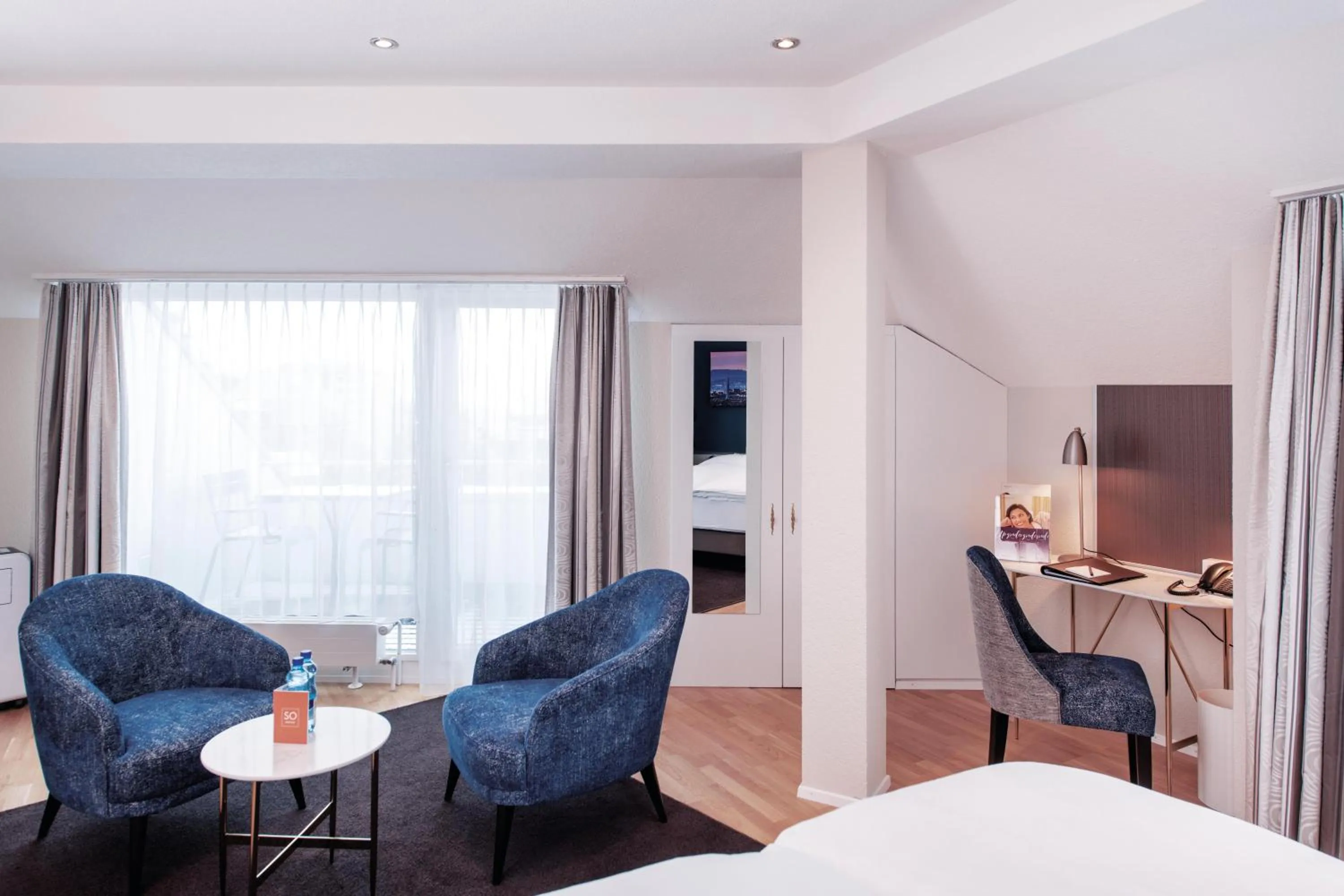 Photo of the whole room, Bed in Sorell Hotel Rex Zürich