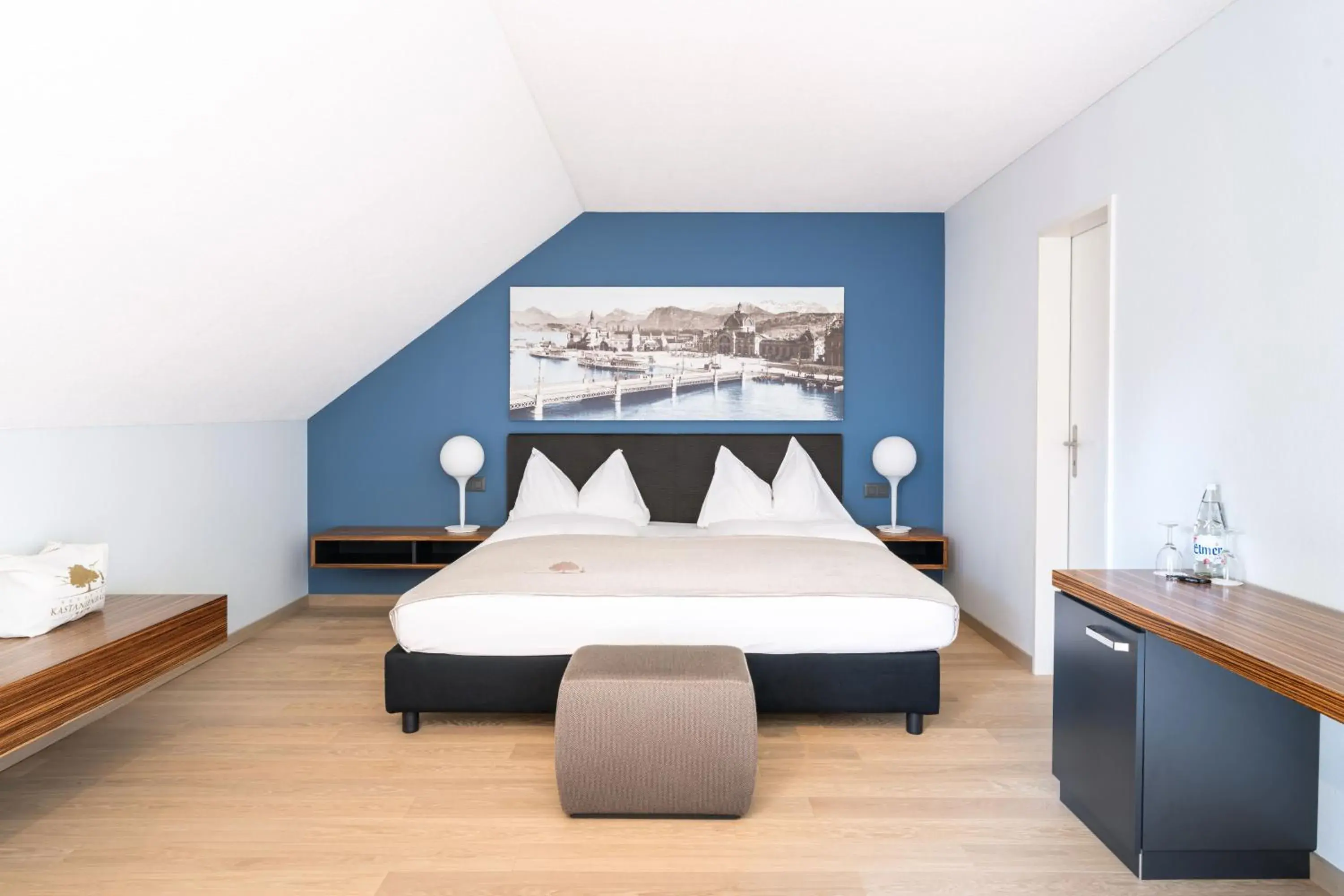 Superior Double Room Hillside in Seehotel Kastanienbaum Superior Double Room Hillside in Seehotel Kastanienbaum