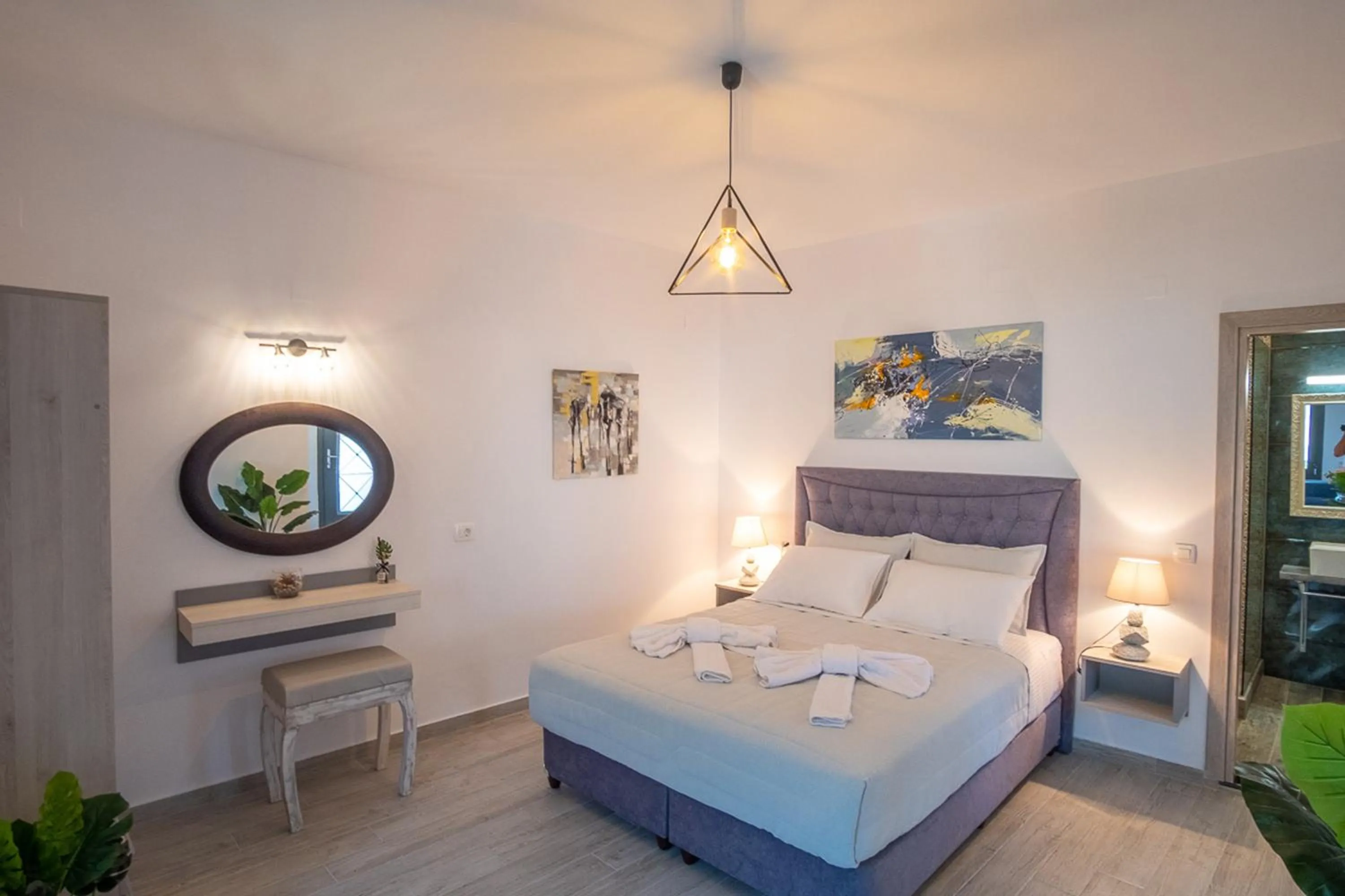 Bed in Serenity Luxe Suites