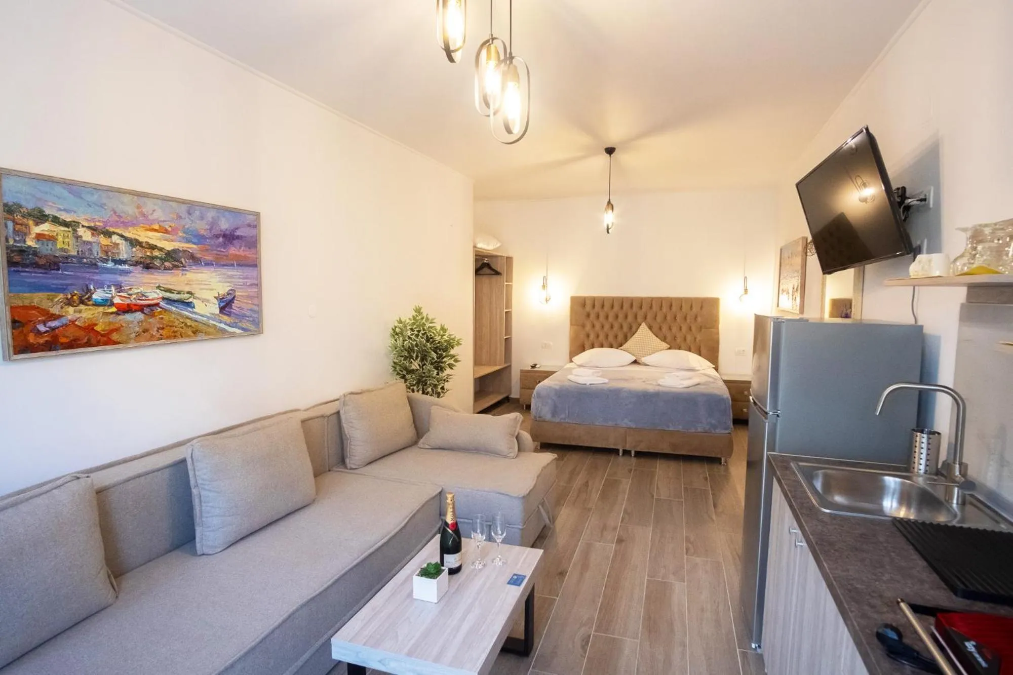 Bed in Serenity Luxe Suites