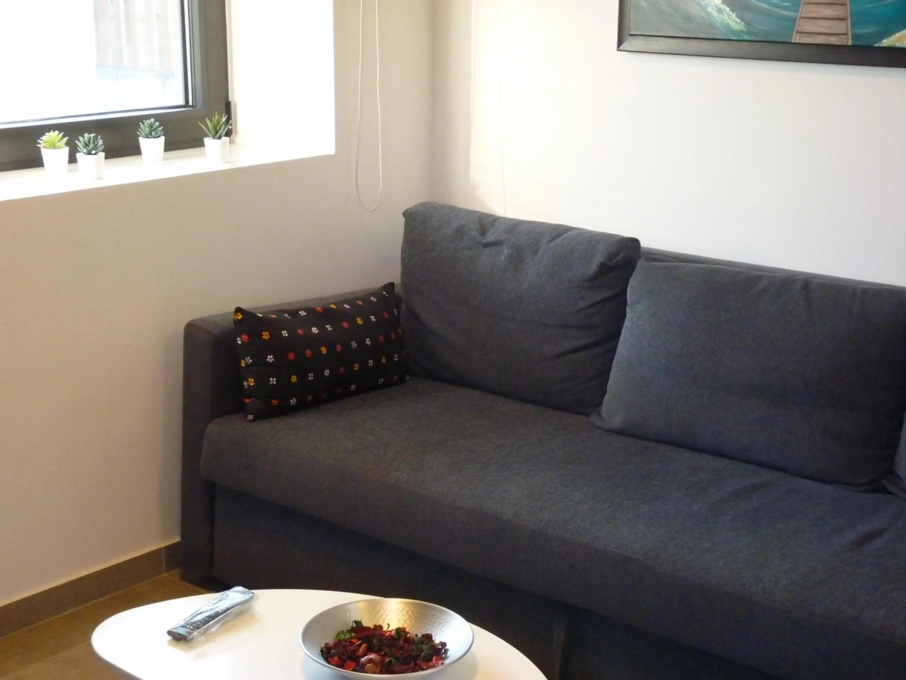 Comfort Suites & Rooms