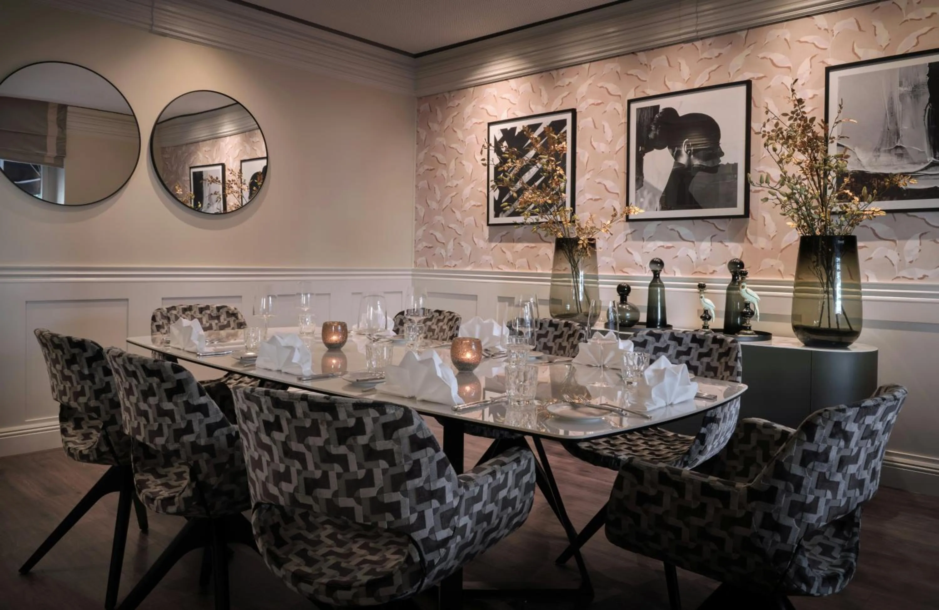 Restaurant/places to eat in Hotel Alden Splügenschloss Zürich - Leonardo Limited Edition