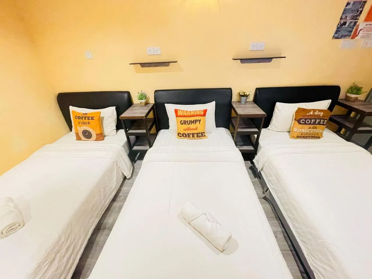 Bed in Loft Pals Urbanstay Lodge, Kapit