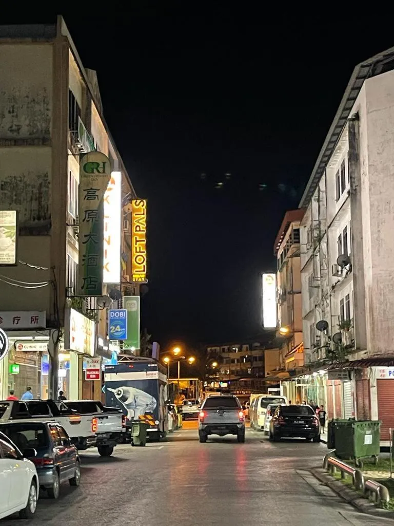 Loft Pals Urbanstay Lodge, Kapit